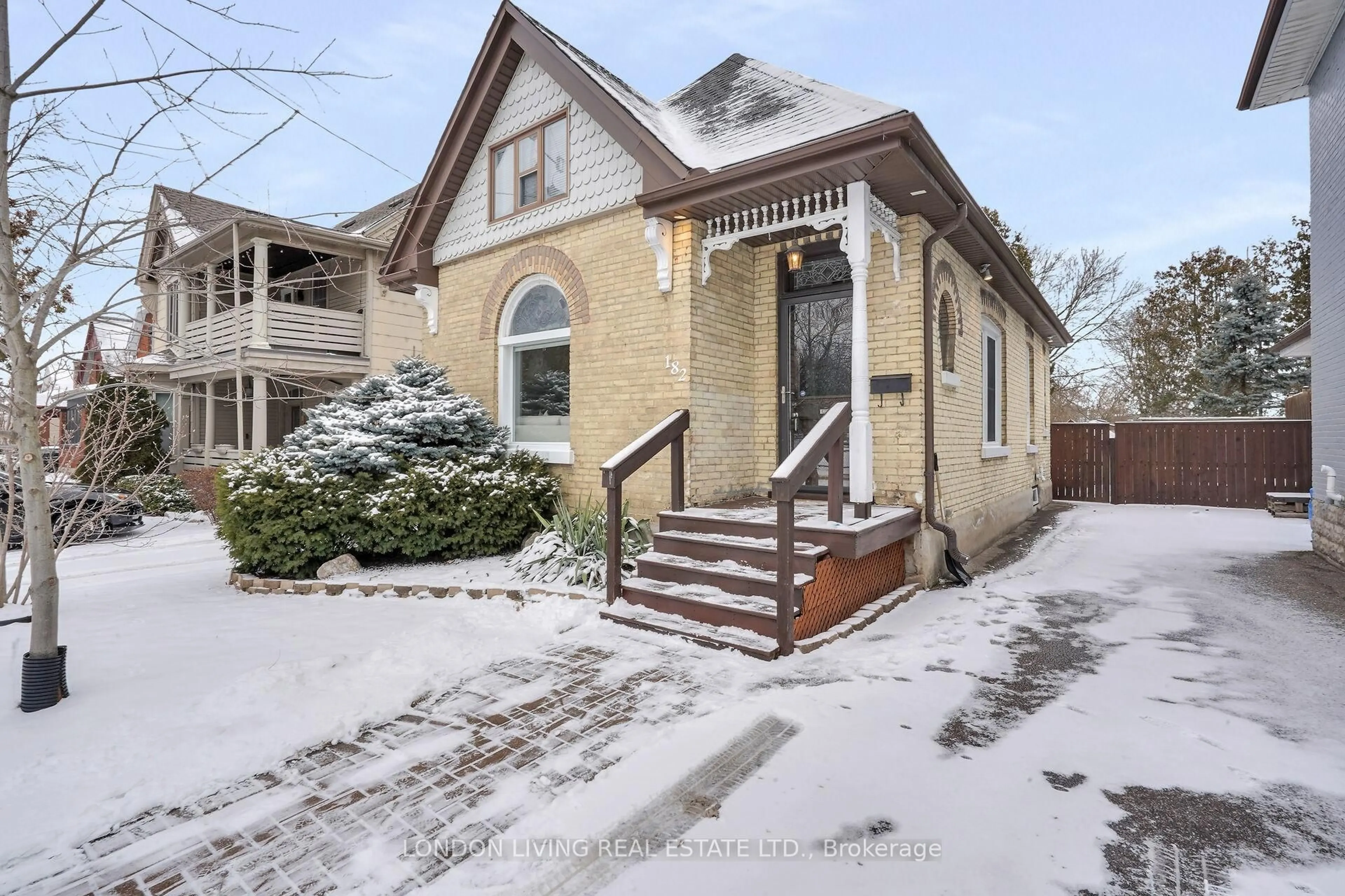 Unknown for 182 Briscoe St, London South Ontario N6C 1X3