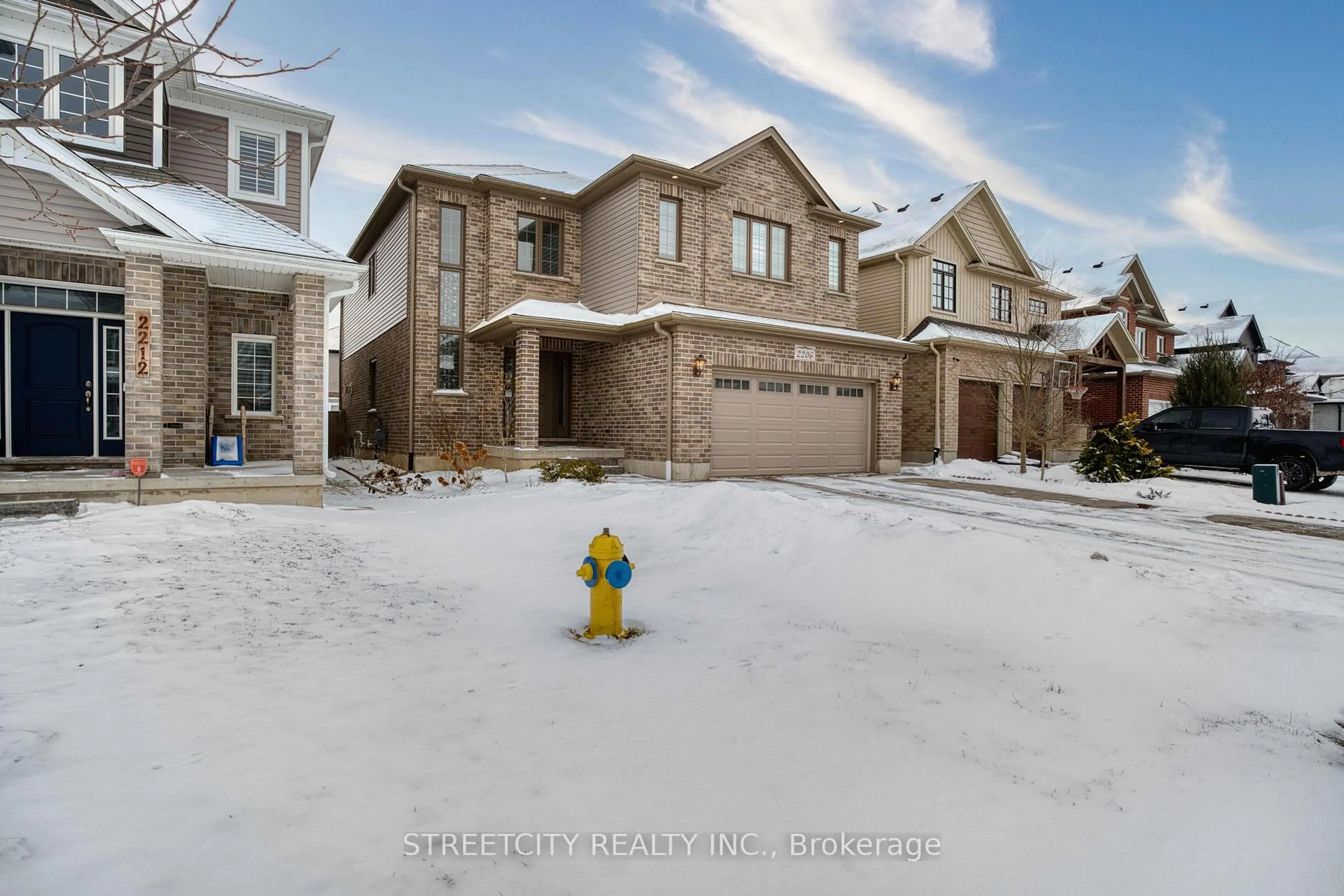 A pic from outside/outdoor area/front of a property/back of a property/a pic from drone, street for 2206 SPRINGRIDGE Dr, London North Ontario N5X 0M3