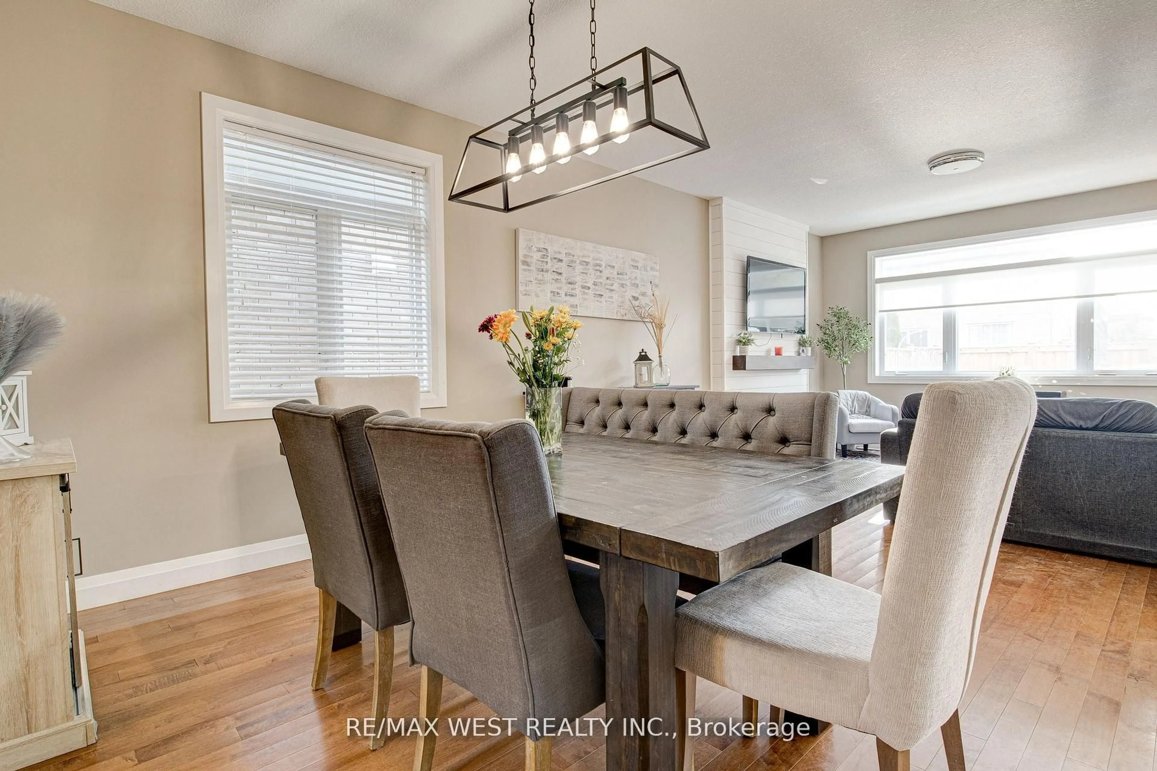 Dining room, unknown for 68 Challenger Ave, North Dumfries Ontario N0B 1E0