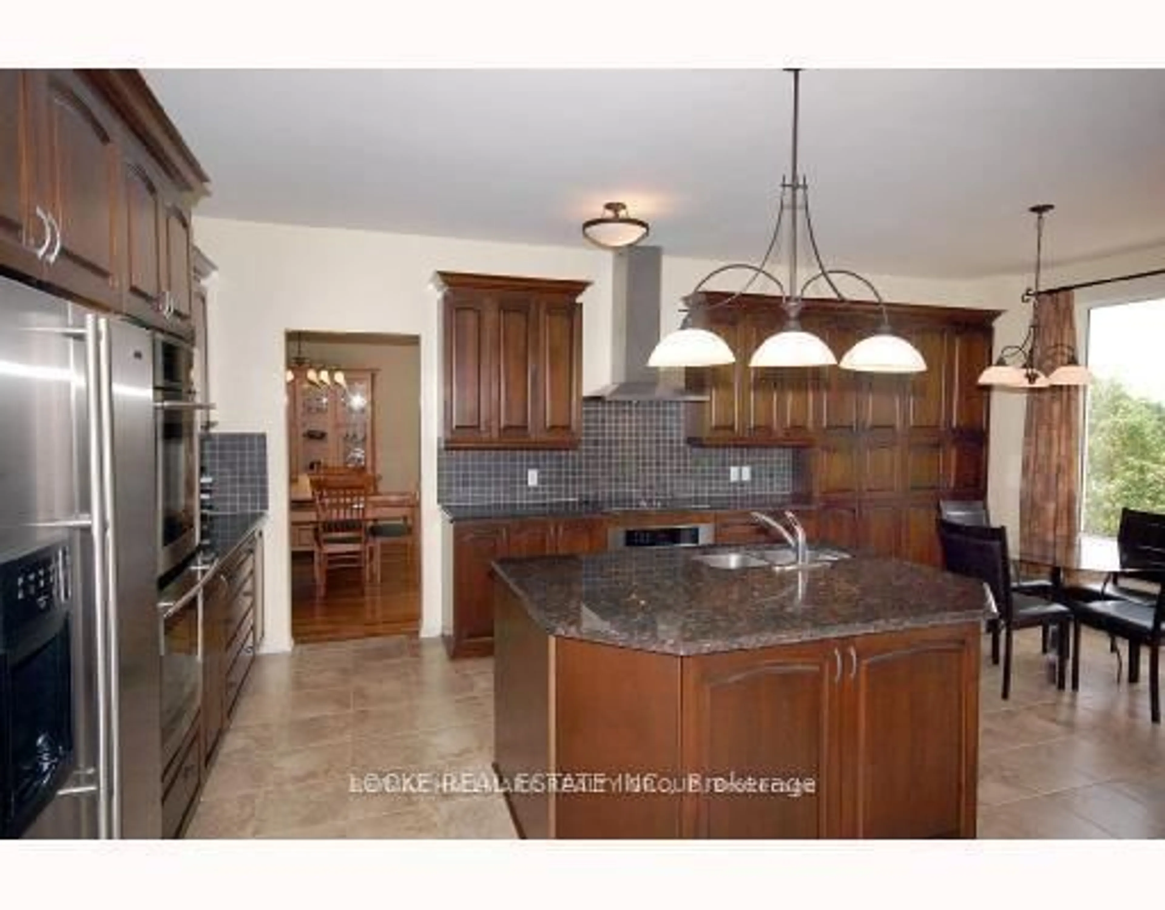 Open concept kitchen, ceramic/tile floor for 149 COPPERWOOD St, Ottawa Ontario K1C 7S3