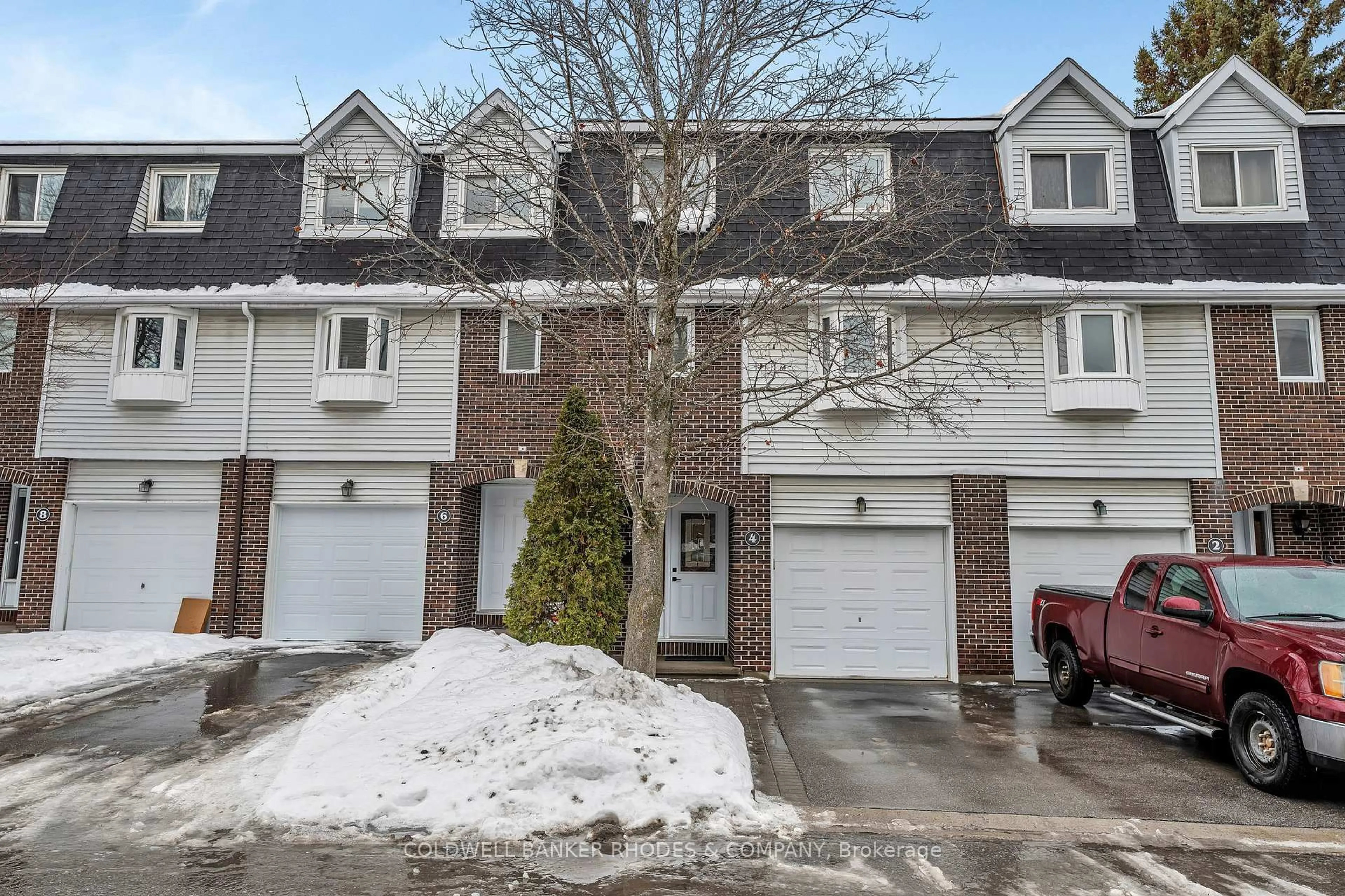 Unknown for 4 Almond Lane, Ottawa Ontario K2L 3T2