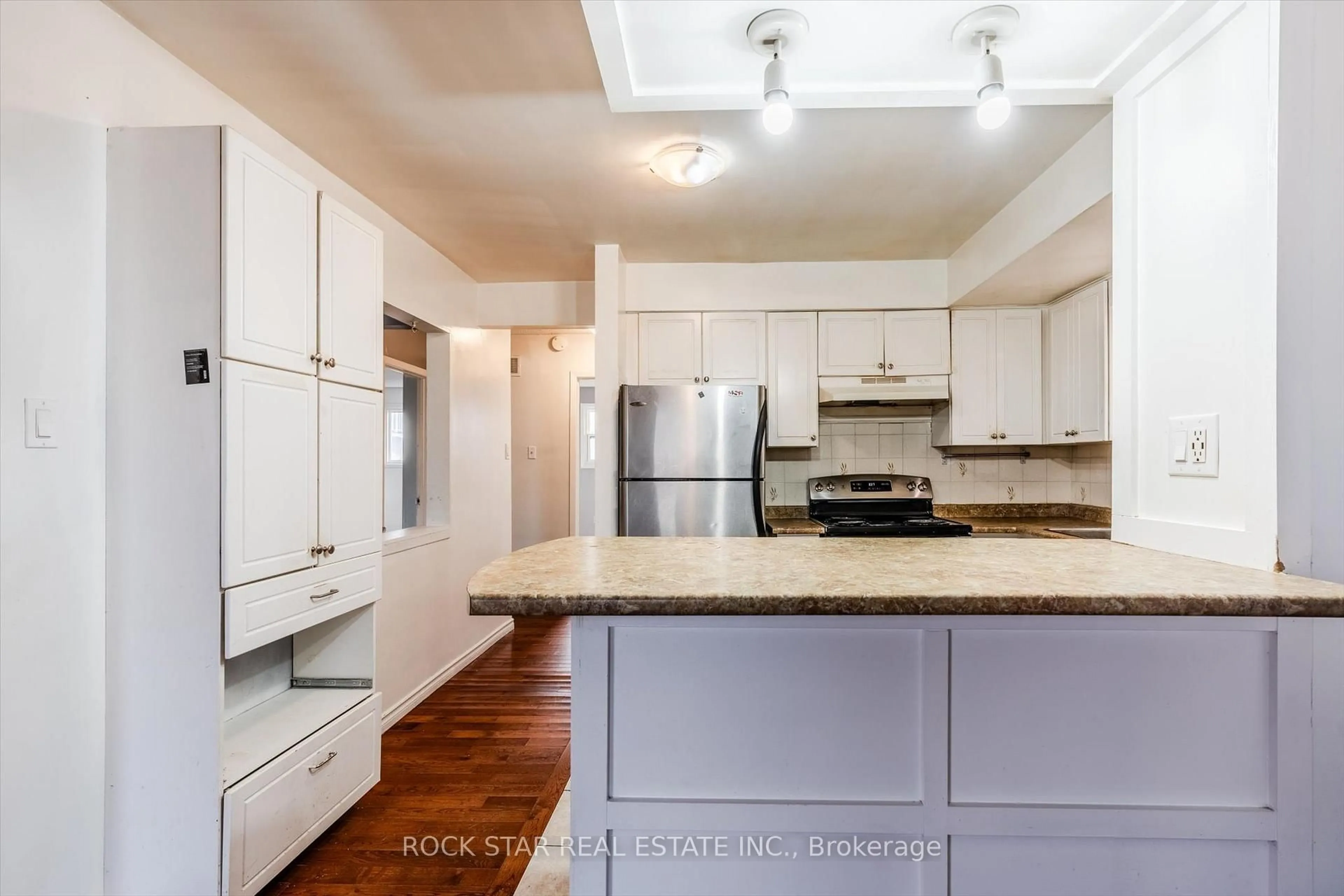 Unknown for 40 Jamie Ann Crt, Hamilton Ontario L8W 1Y5