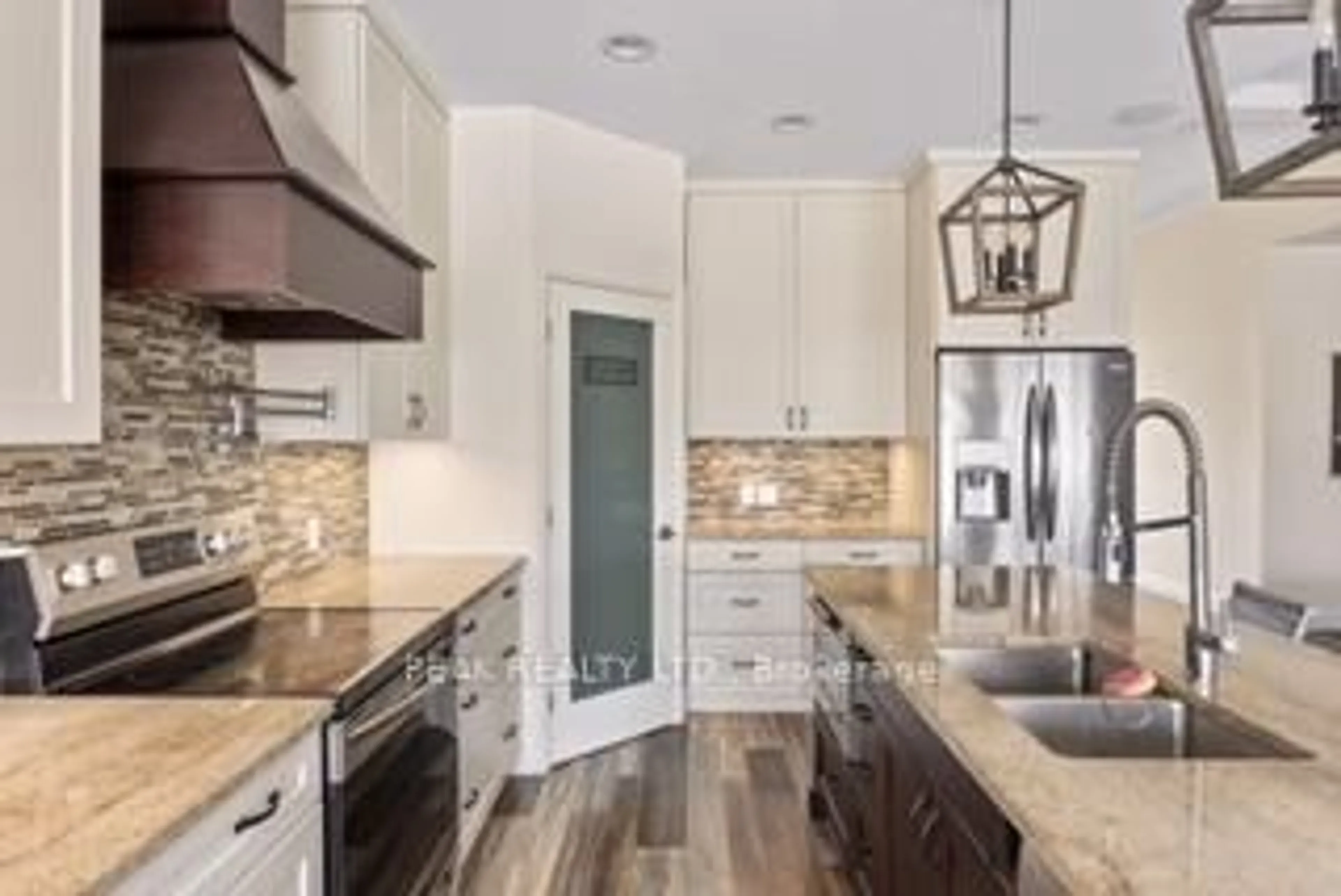 Contemporary kitchen, ceramic/tile floor for 5 Fracas Crt, Kingsville Ontario N9Y 0E3