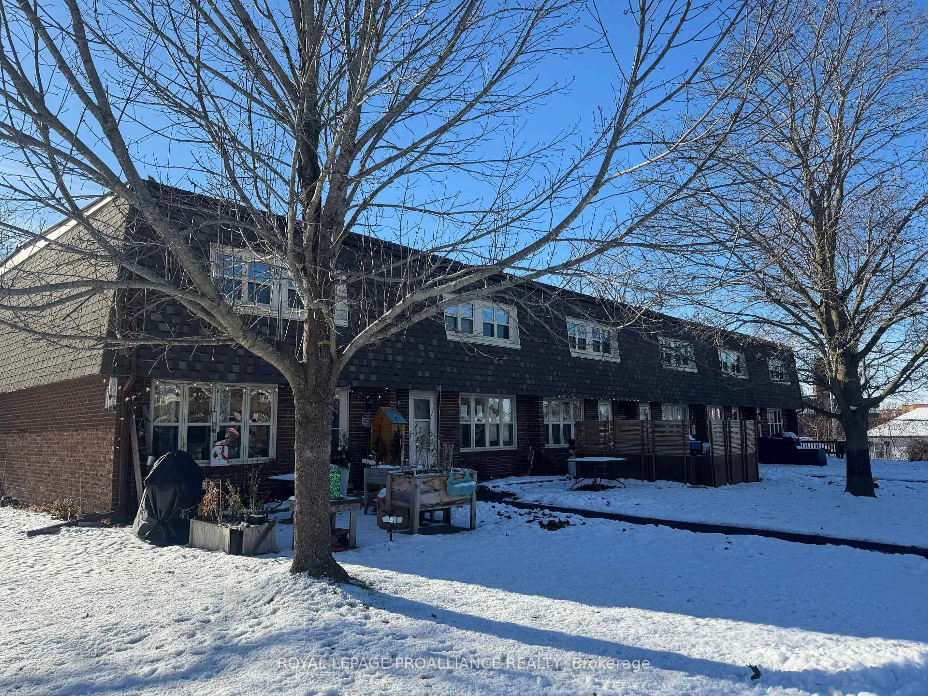 Patio, unknown for 158 Cromwell St #11A, Trent Hills Ontario K0L 1L0