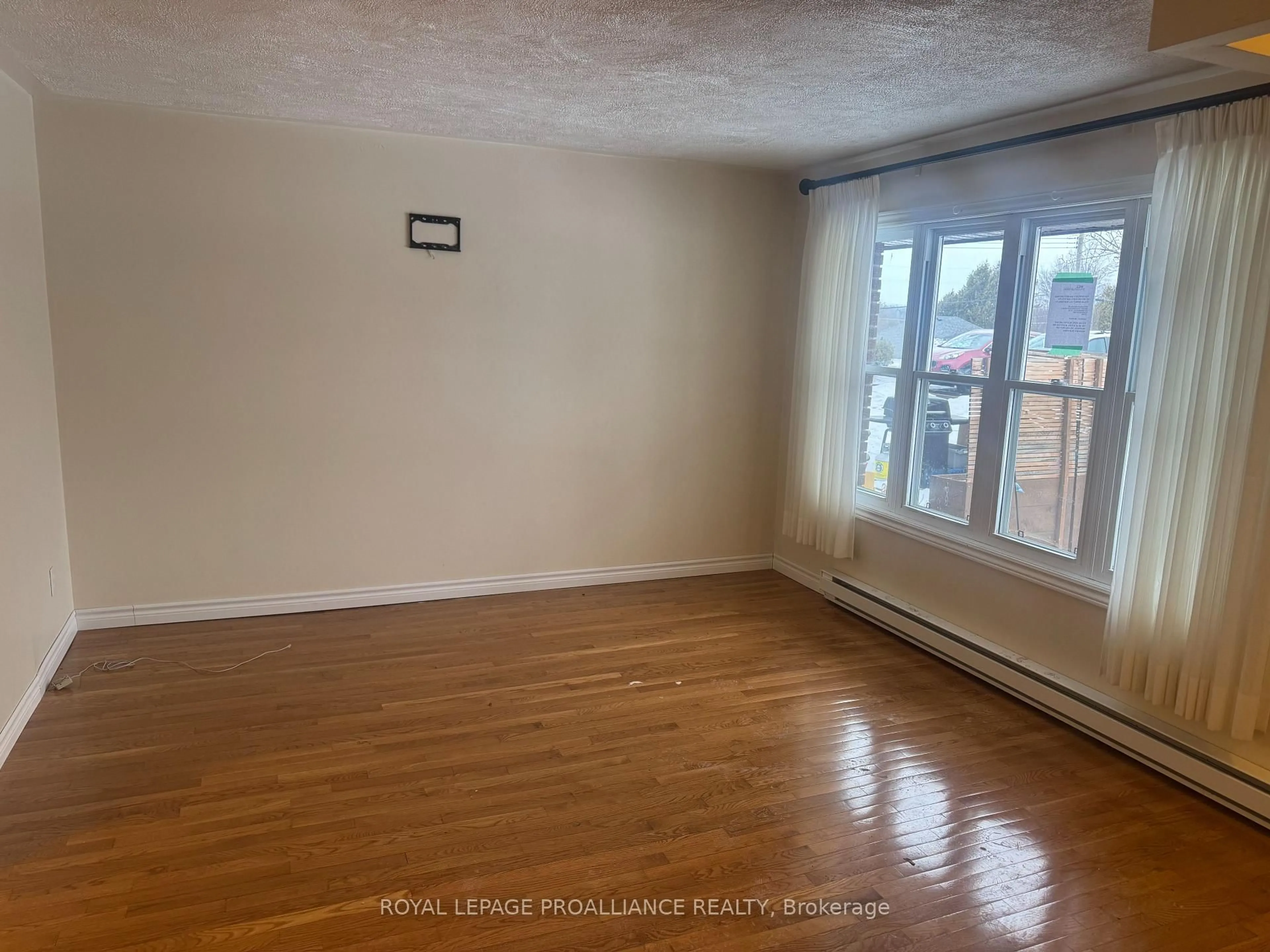 A pic of a room for 158 Cromwell St #11A, Trent Hills Ontario K0L 1L0