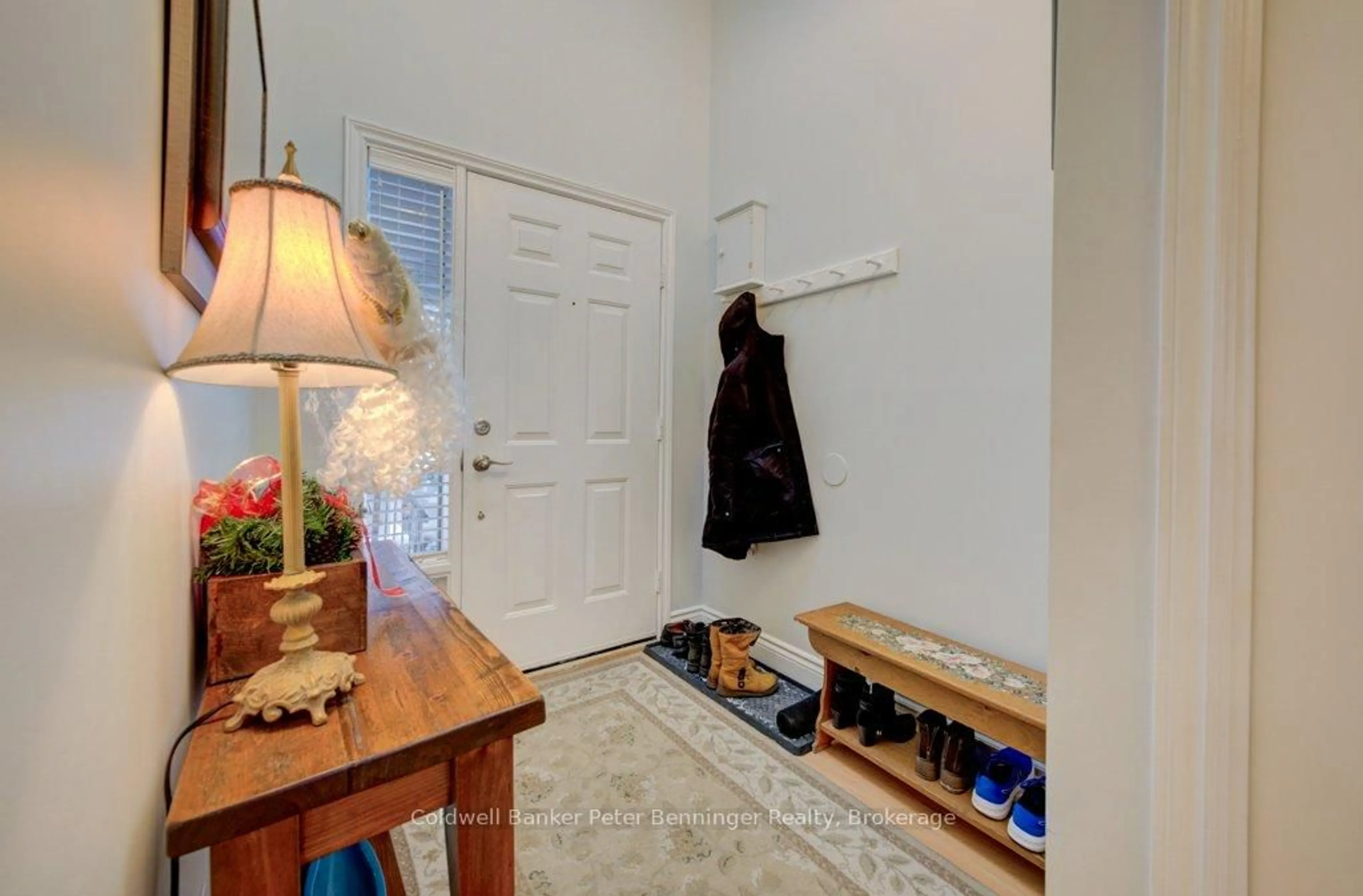 Indoor entryway for 874 Arlington St #16, Saugeen Shores Ontario N0H 2C4