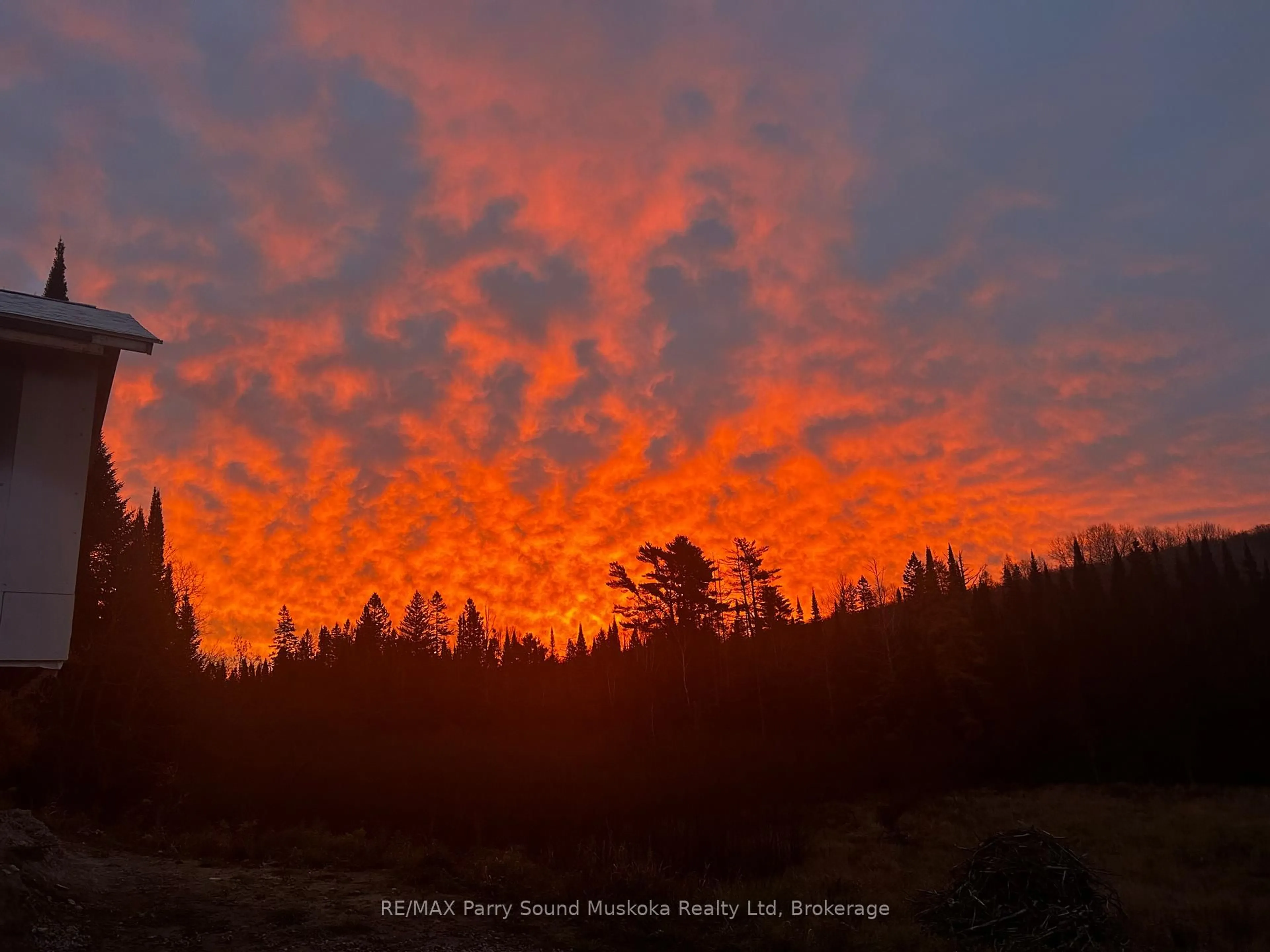 Blurry image for 556 Highway 518, Perry Ontario P0A 1J0