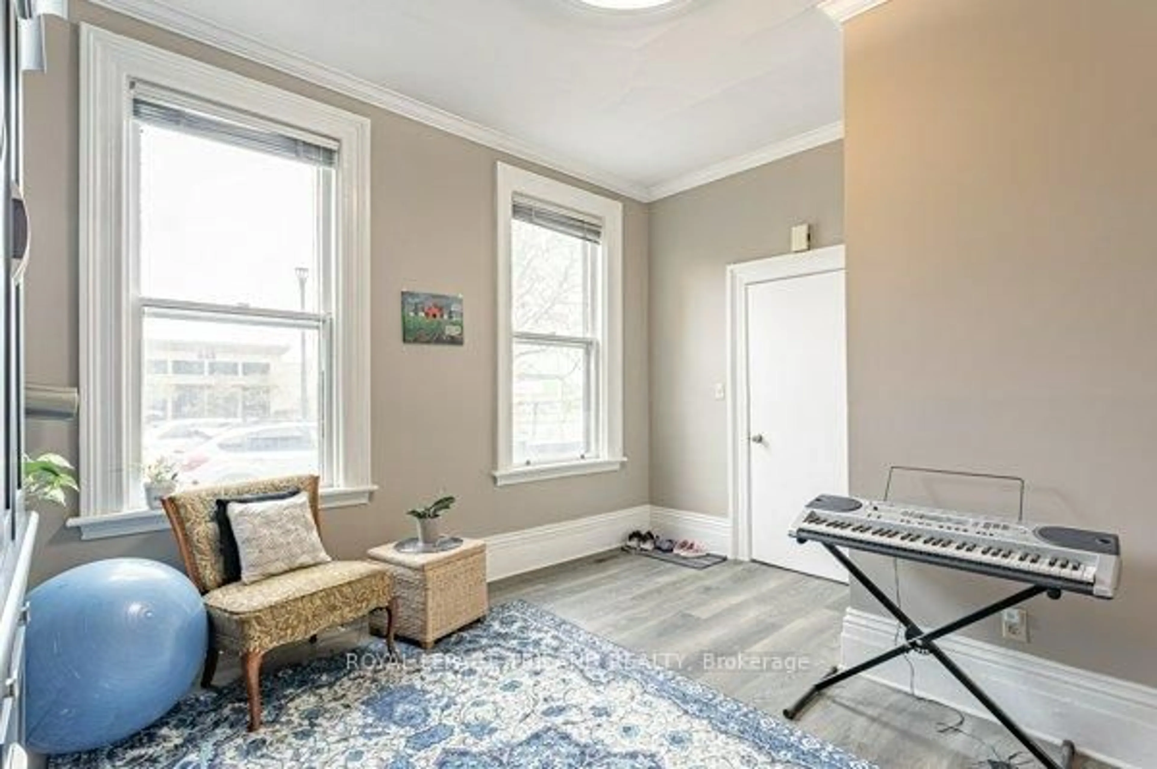 Living room with furniture, unknown for 848 Dundas St, London East Ontario N5W 2Z7