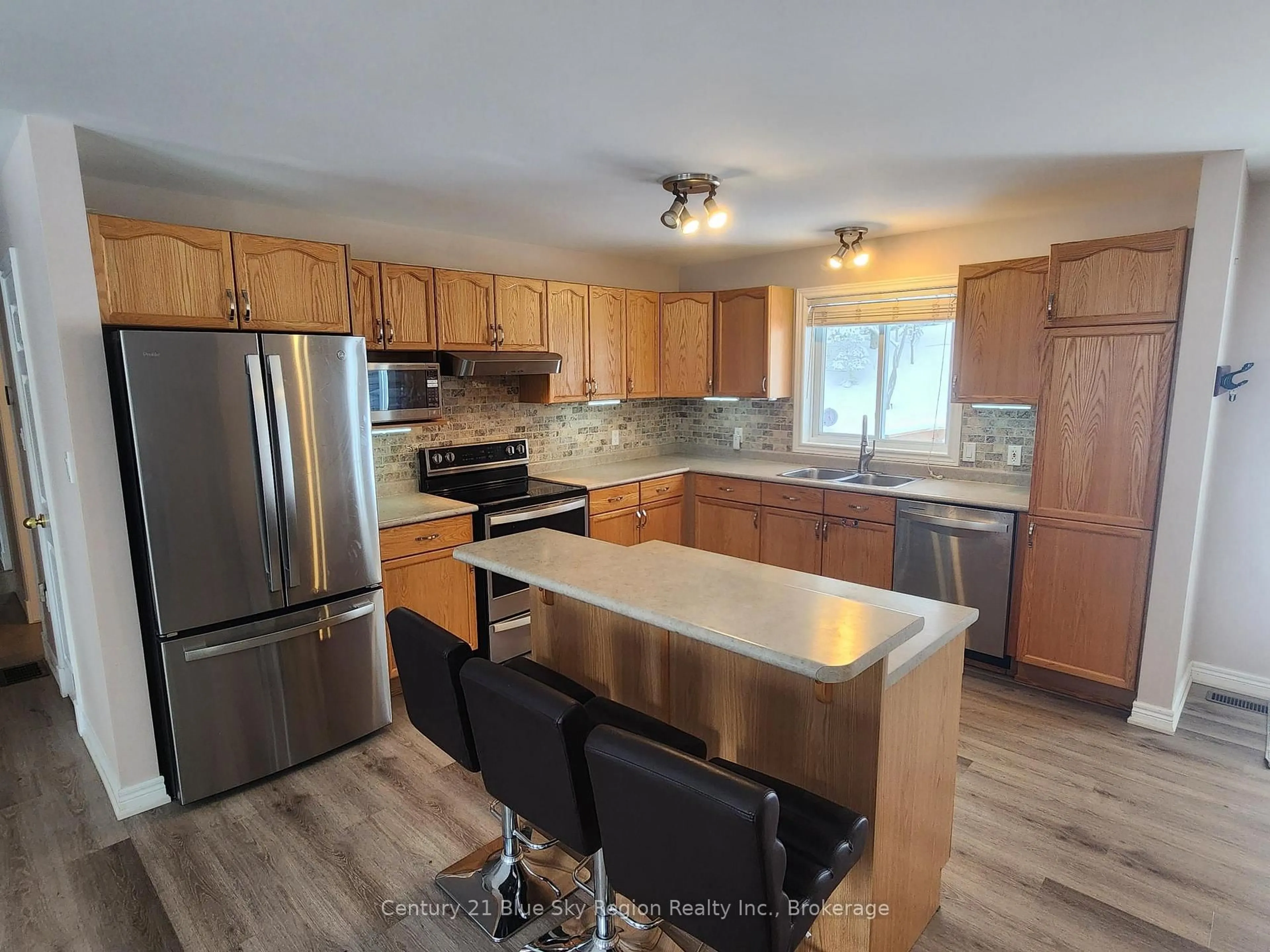 Open concept kitchen, unknown for 369 Astorville Rd, East Ferris Ontario P0H 1B0