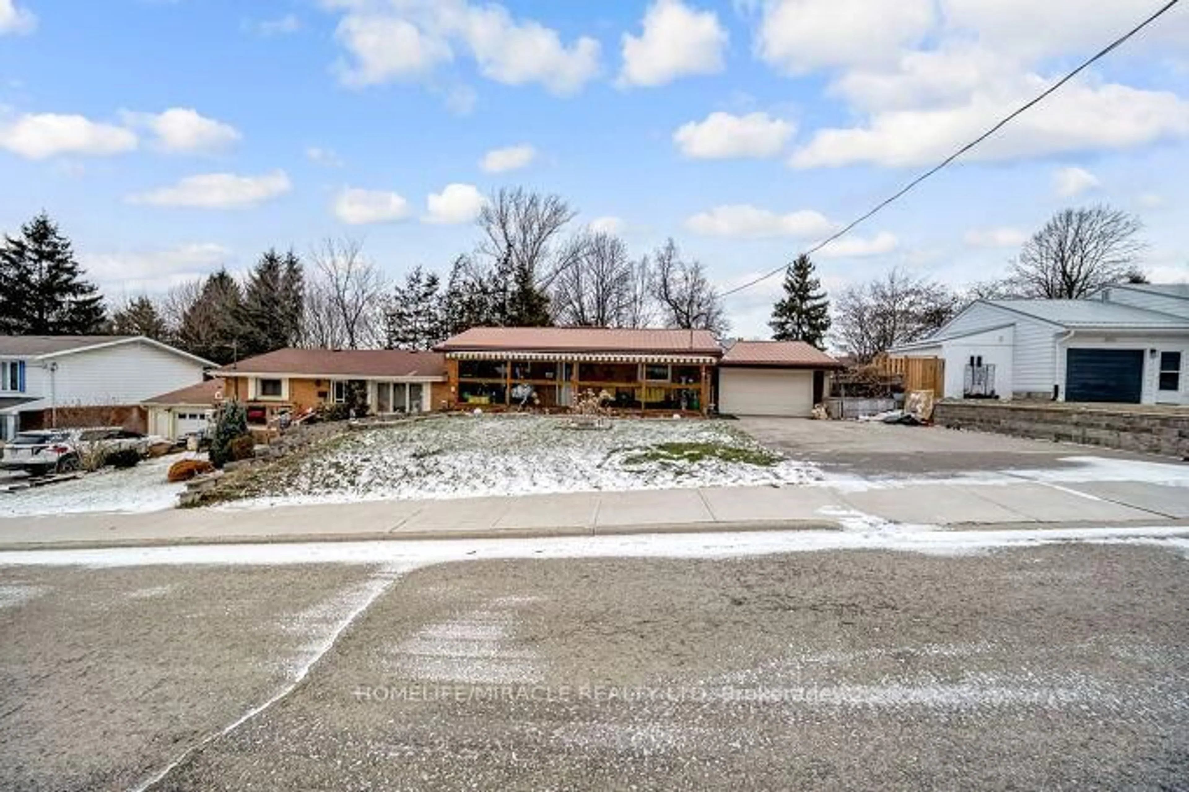 Unknown for 49 Parker Dr, Norfolk Ontario N3Y 1A3