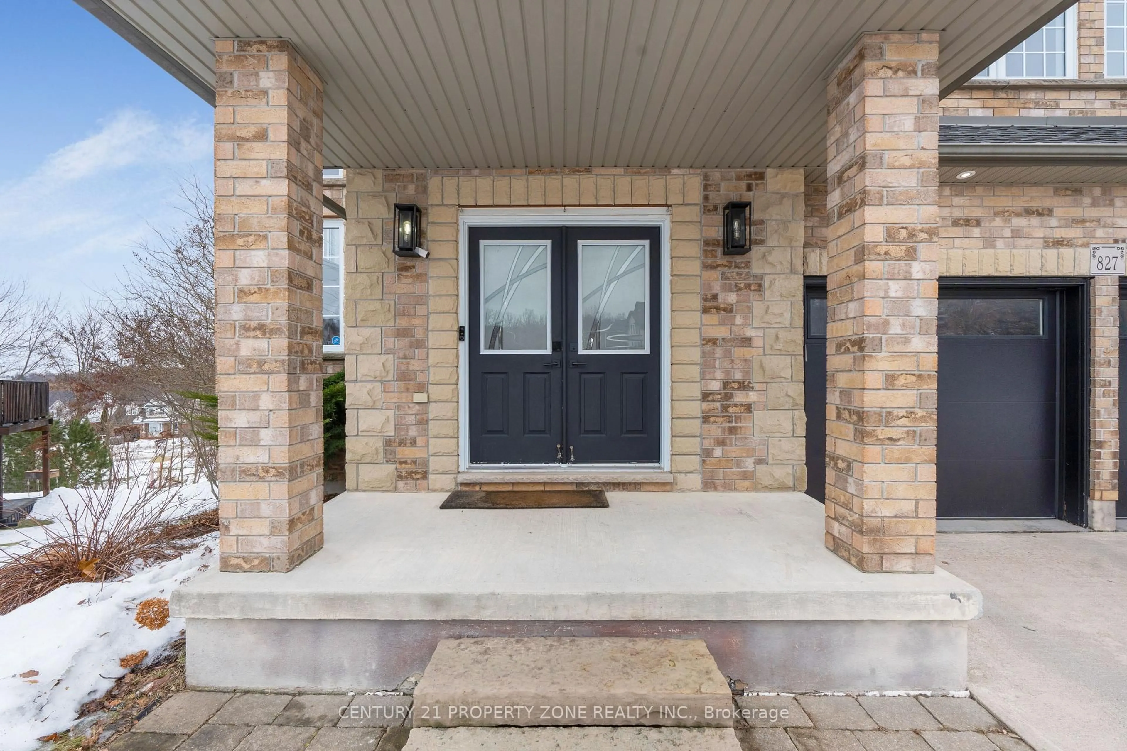 Indoor entryway for 827 Grey Alder Crt, Waterloo Ontario N2V 2P2