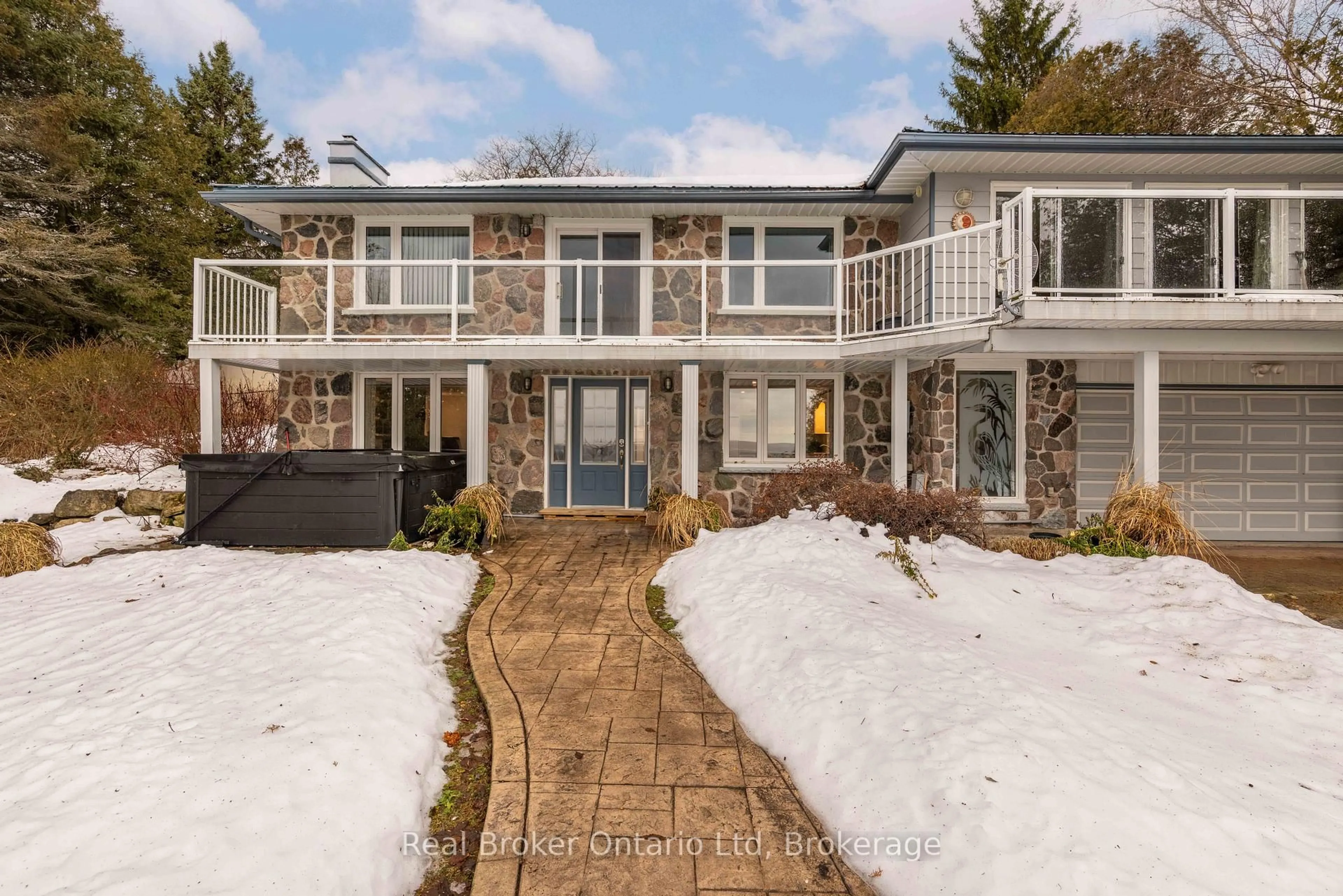 A pic from outside/outdoor area/front of a property/back of a property/a pic from drone, unknown for 339496 Presquile Rd, Georgian Bluffs Ontario N0H 2T0