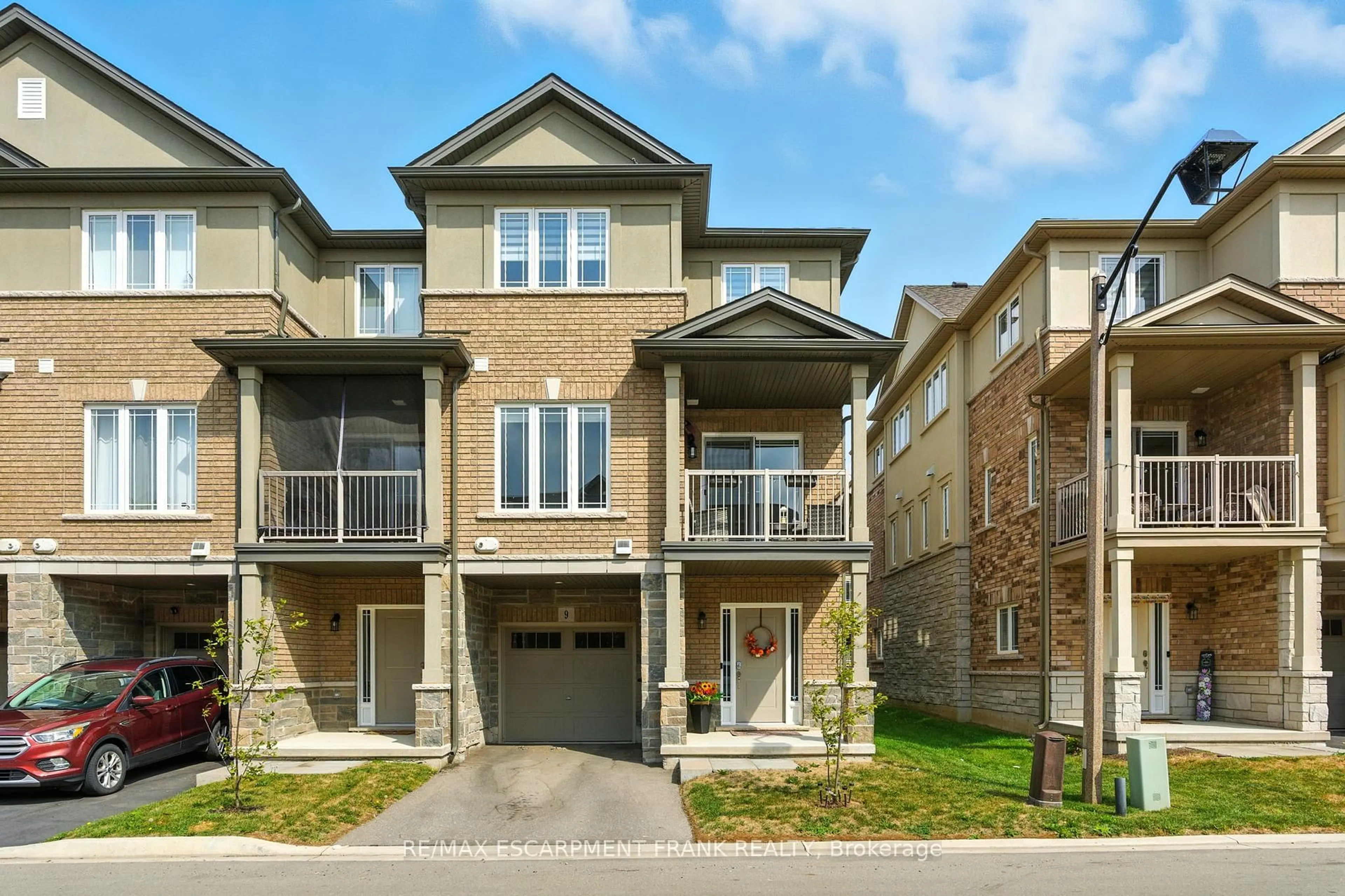 Unknown for 9 Laguna Village Cres, Hamilton Ontario L0R 1P0