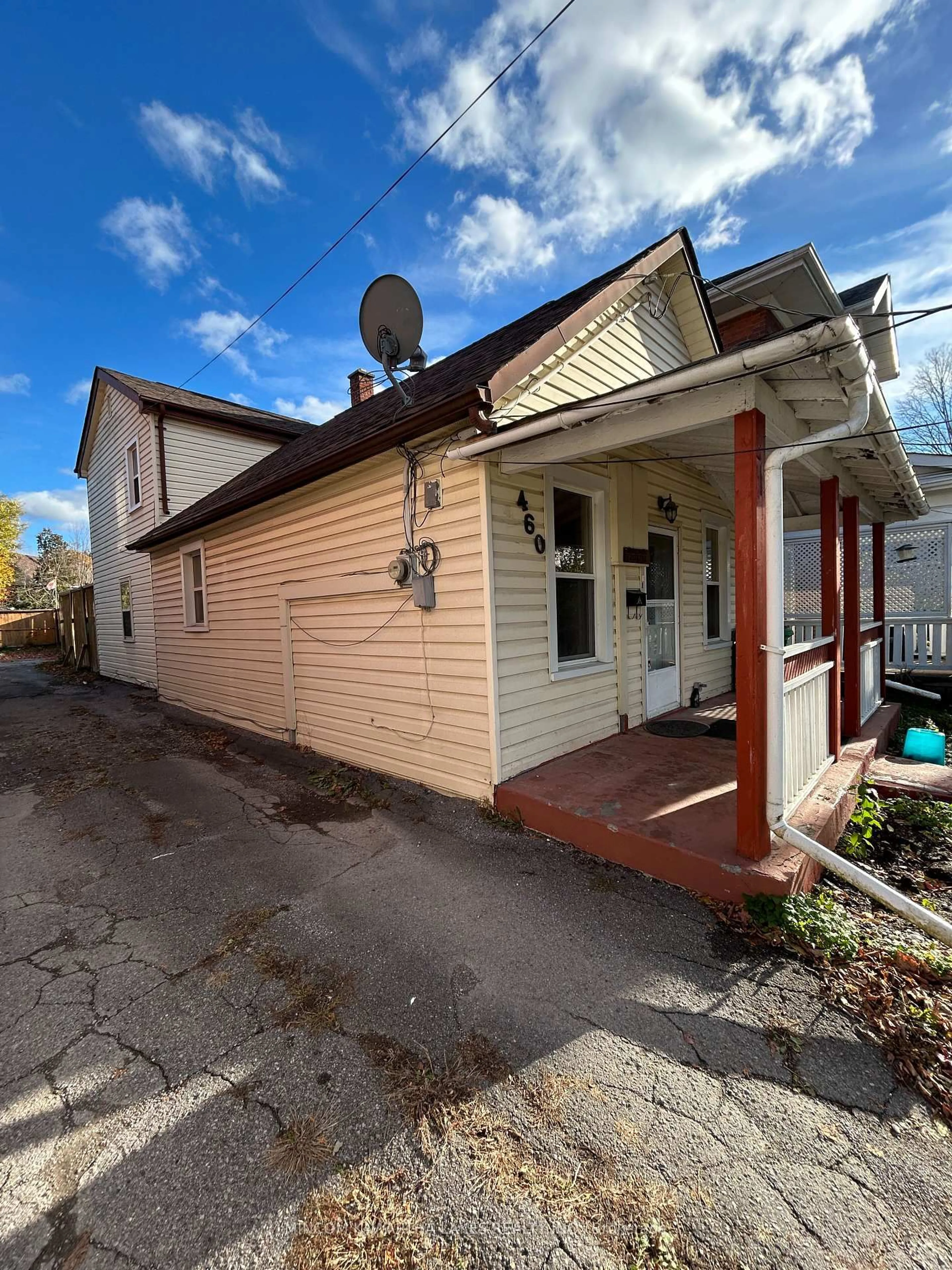 Unknown for 460 Driscoll Terr, Peterborough Ontario K9H 1T7