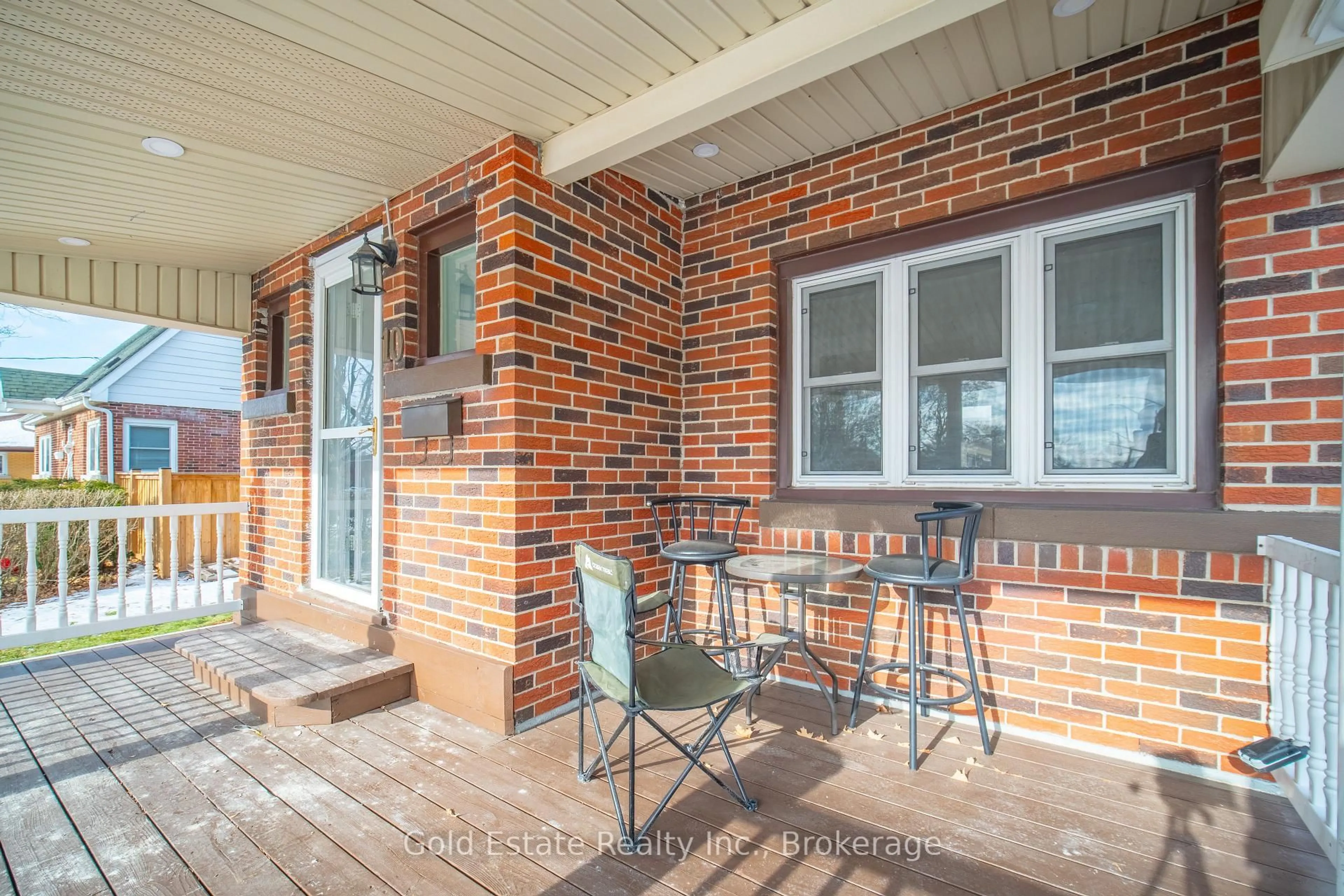 Home with brick exterior material, street for 10 Monroe St, Cambridge Ontario N1R 2C5