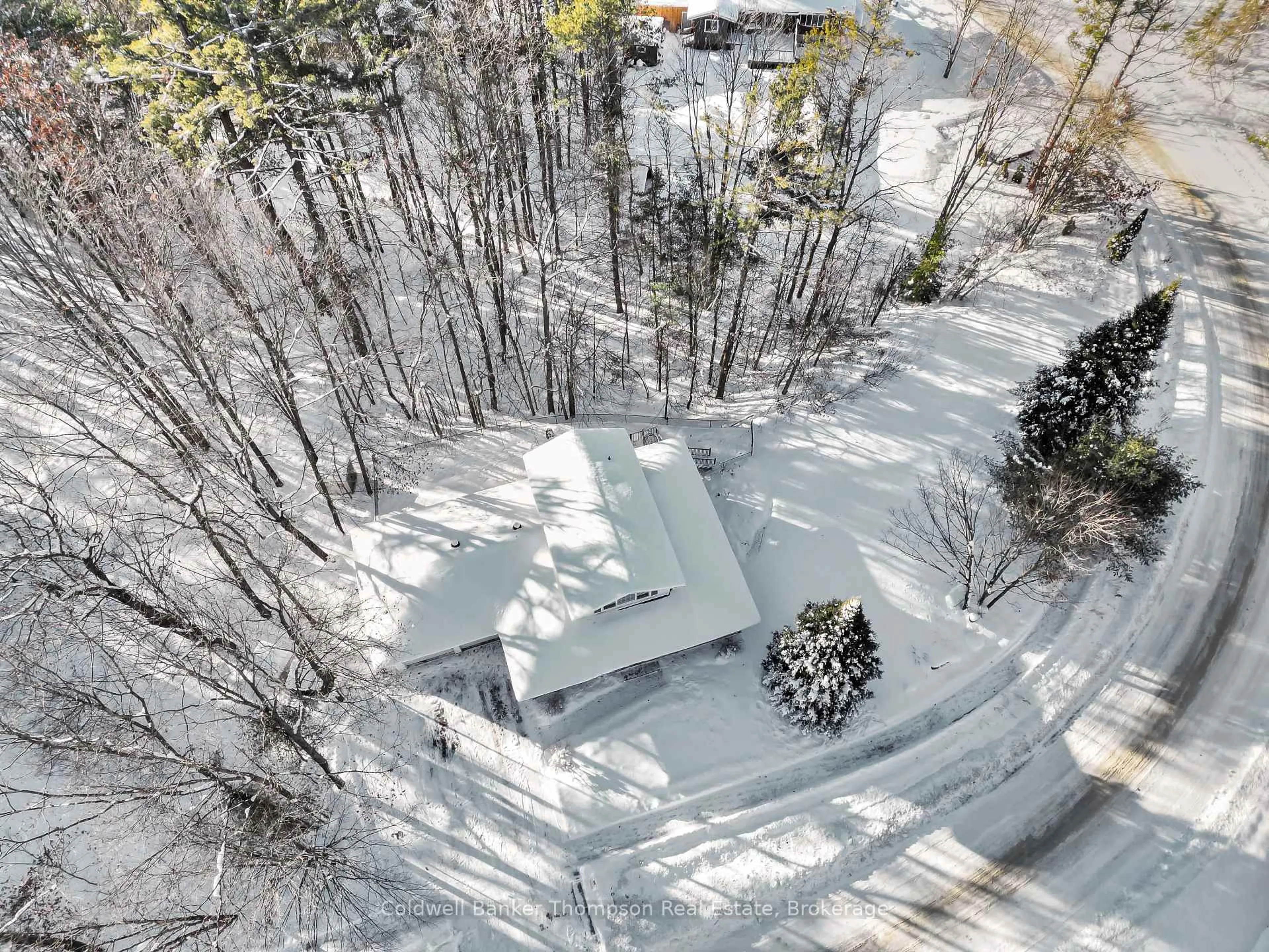 A pic from outside/outdoor area/front of a property/back of a property/a pic from drone, forest/trees view for 2 The Granite Bluff, Bracebridge Ontario P1L 1L4