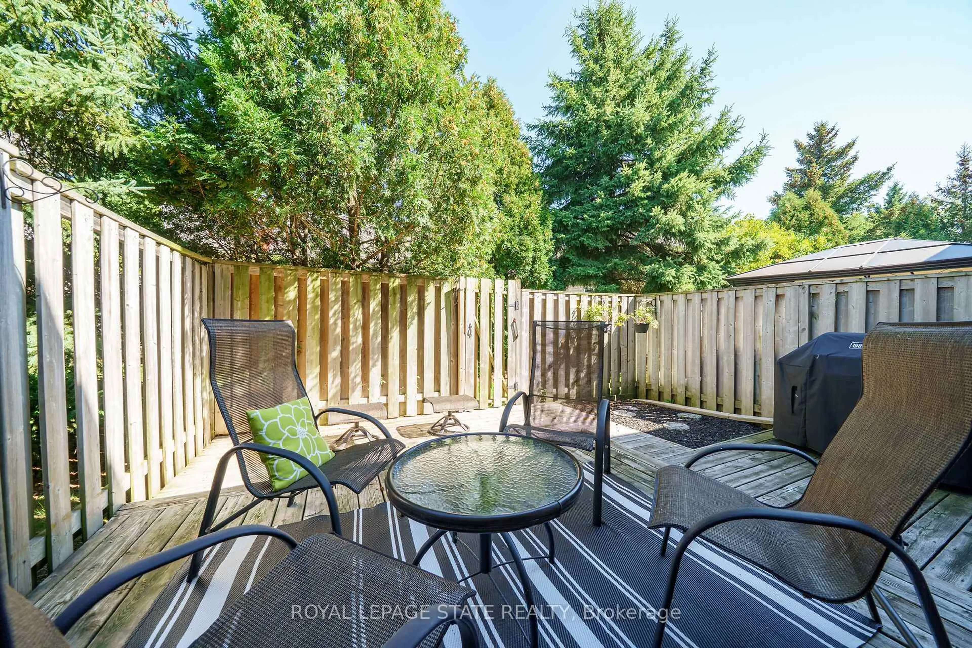 Patio, water/lake/river/ocean view for 81 Valridge Dr #36, Hamilton Ontario L9G 5B6