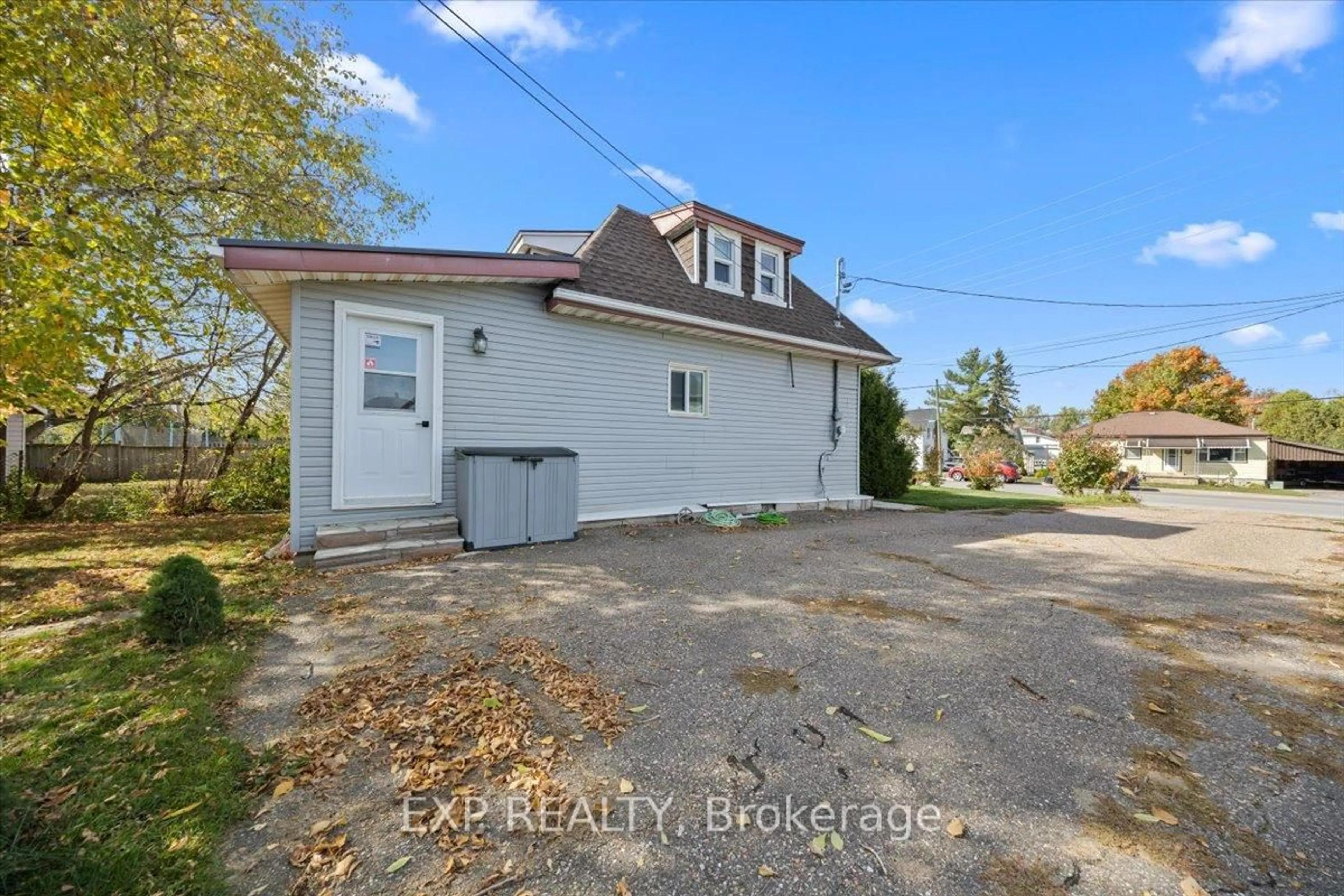 A pic from outside/outdoor area/front of a property/back of a property/a pic from drone, street for 377 Lisgar Ave, Renfrew Ontario K7V 3N3