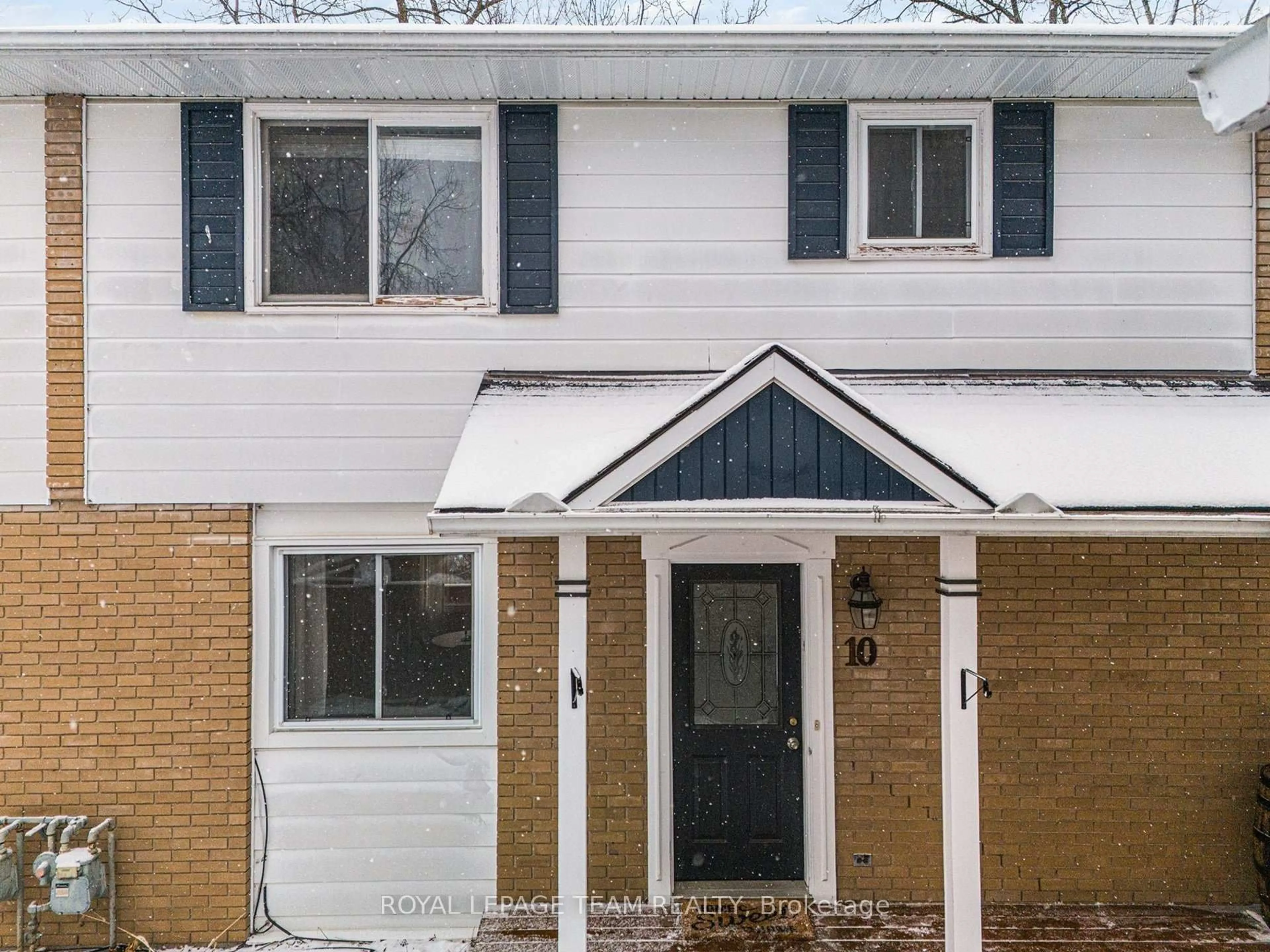 Home with vinyl exterior material, street for 105 Parkinson St #10, North Grenville Ontario K0G 1J0