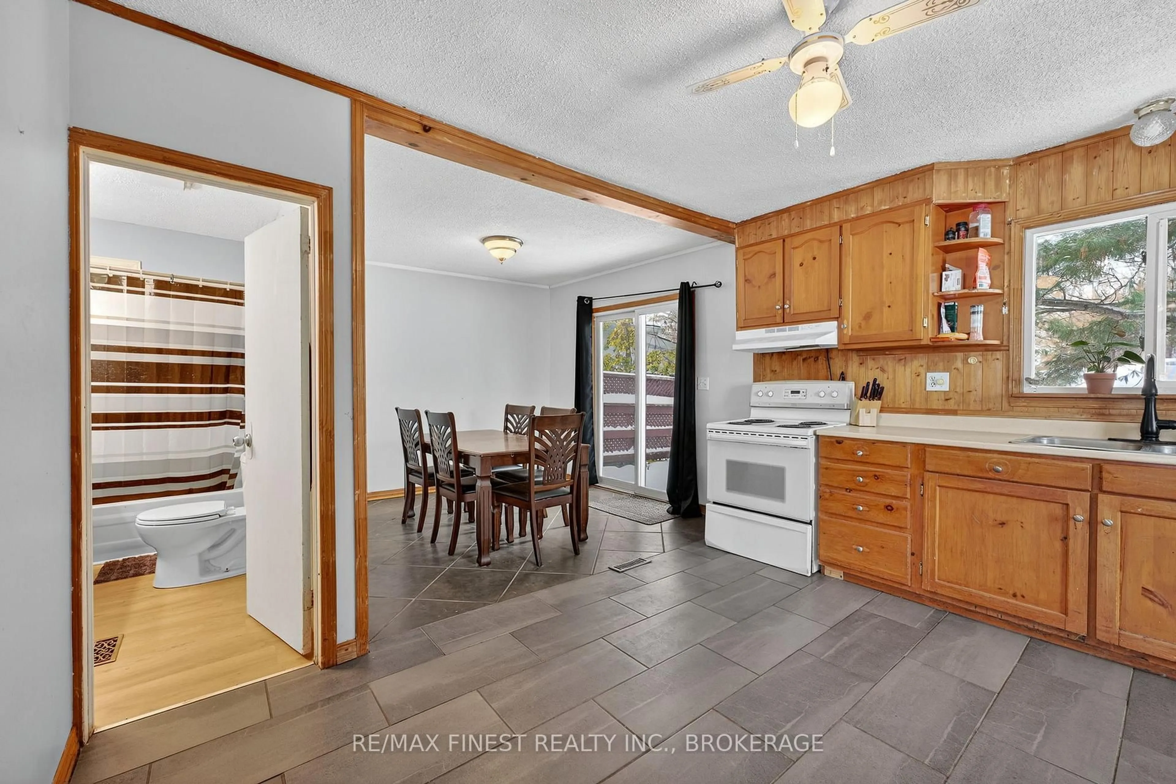 Open concept kitchen, ceramic/tile floor for 161 Thomas St, Greater Napanee Ontario K7R 2H4