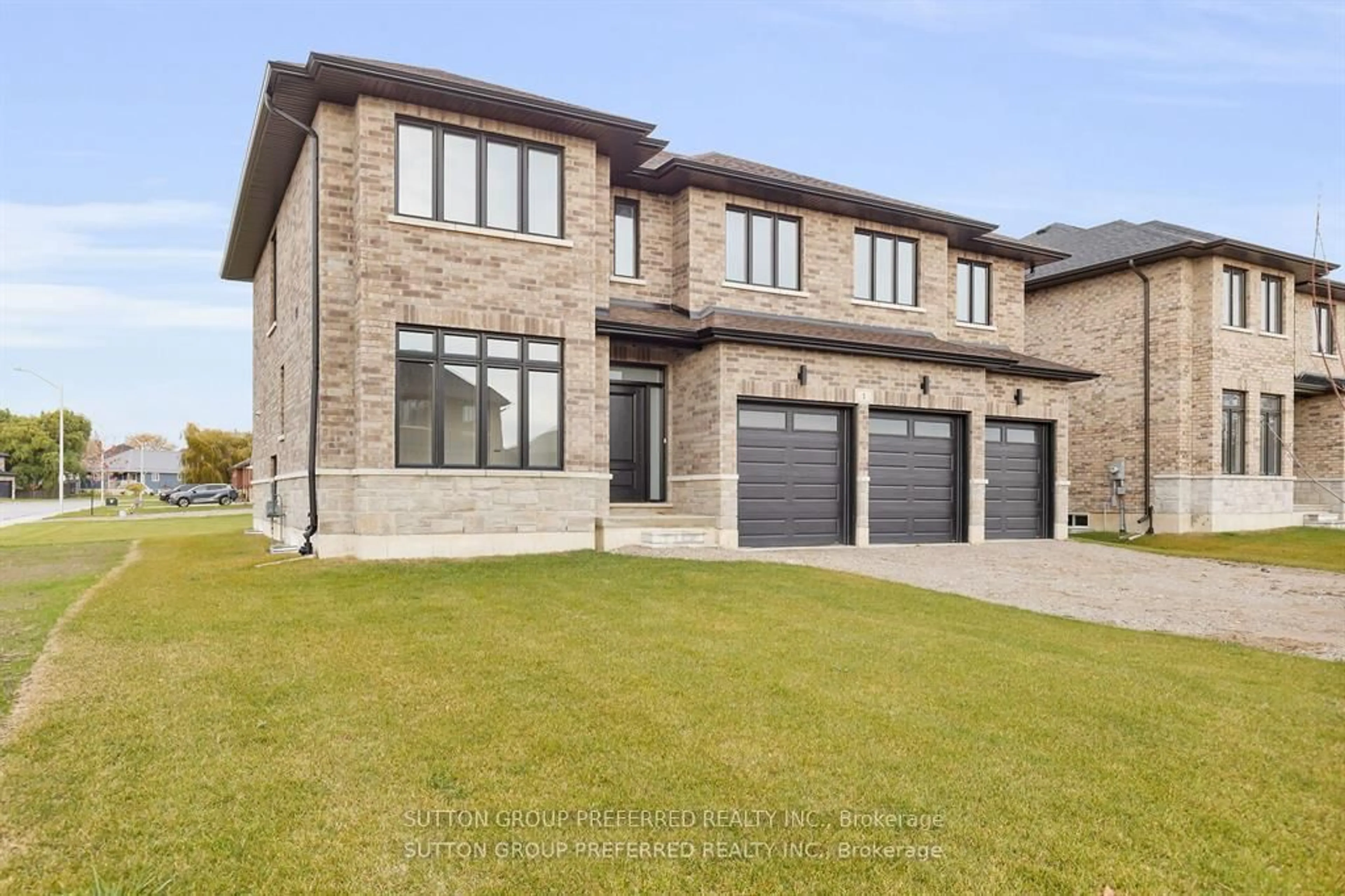 Home with brick exterior material, street for 1 BOUW Pl, Dutton/Dunwich Ontario N0L 1J0