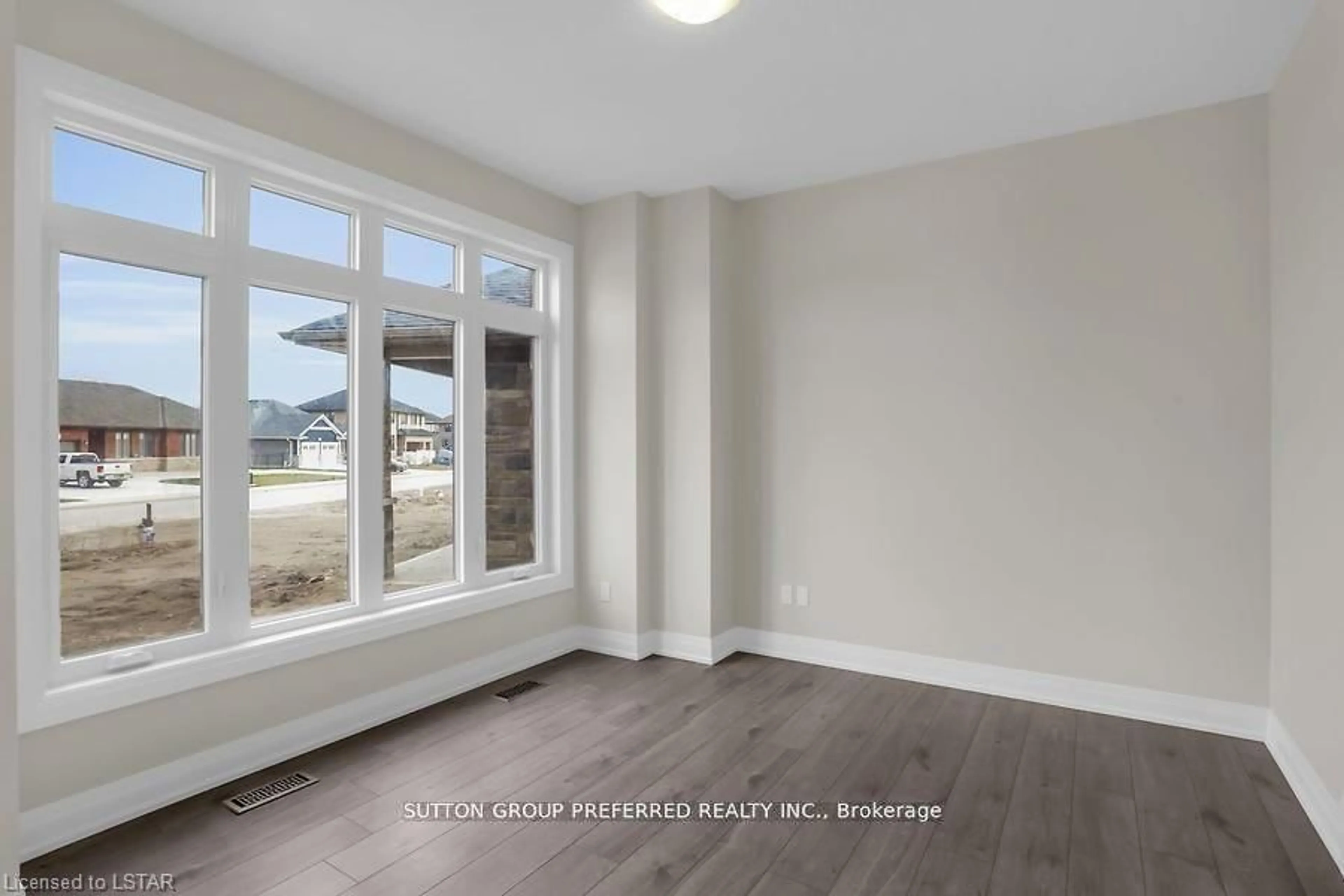 A pic of a room for 252 LEITCH St, Dutton/Dunwich Ontario N0L 1J0