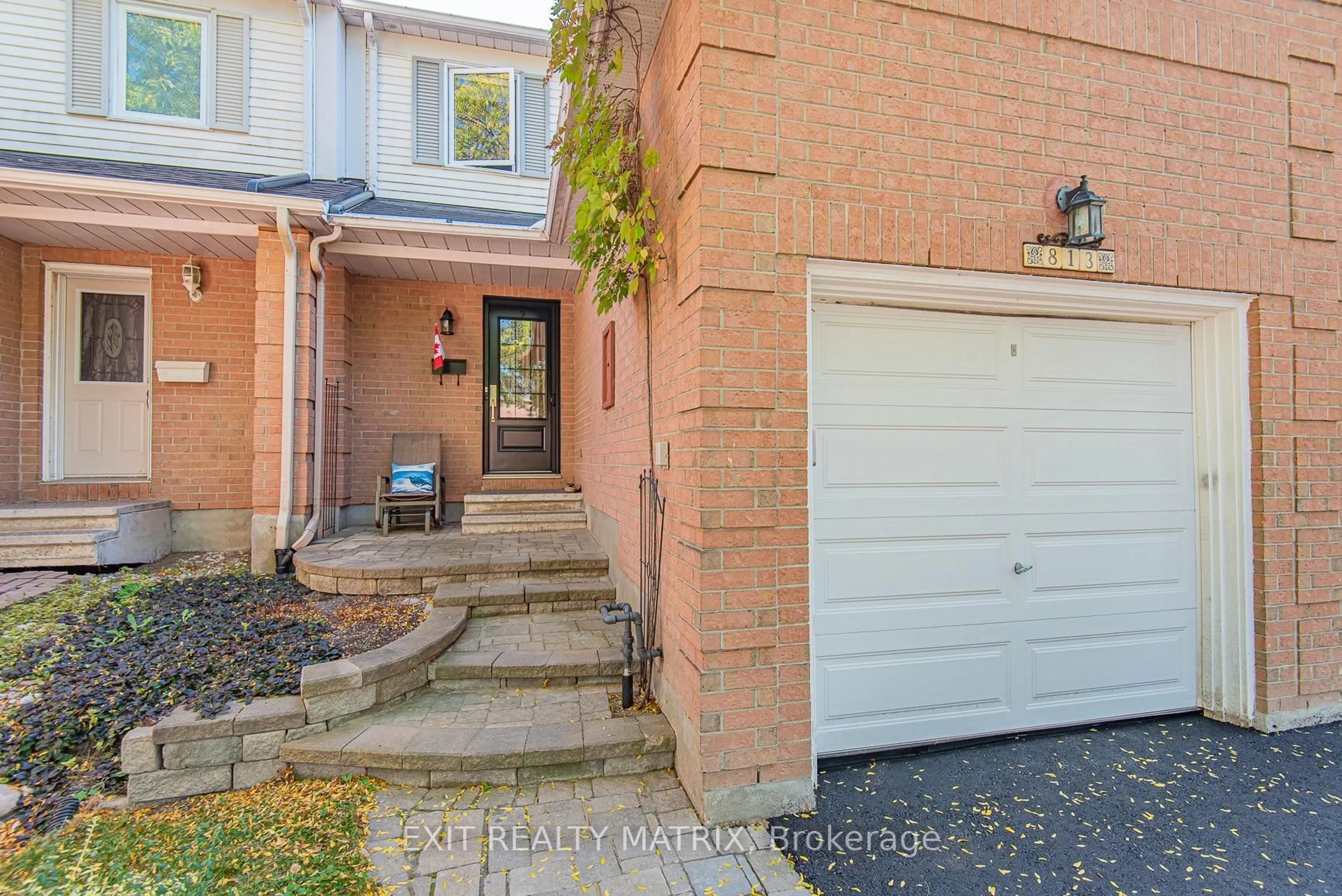 Home with brick exterior material, street for 813 Clearcrest Cres, Ottawa Ontario K4A 3E8