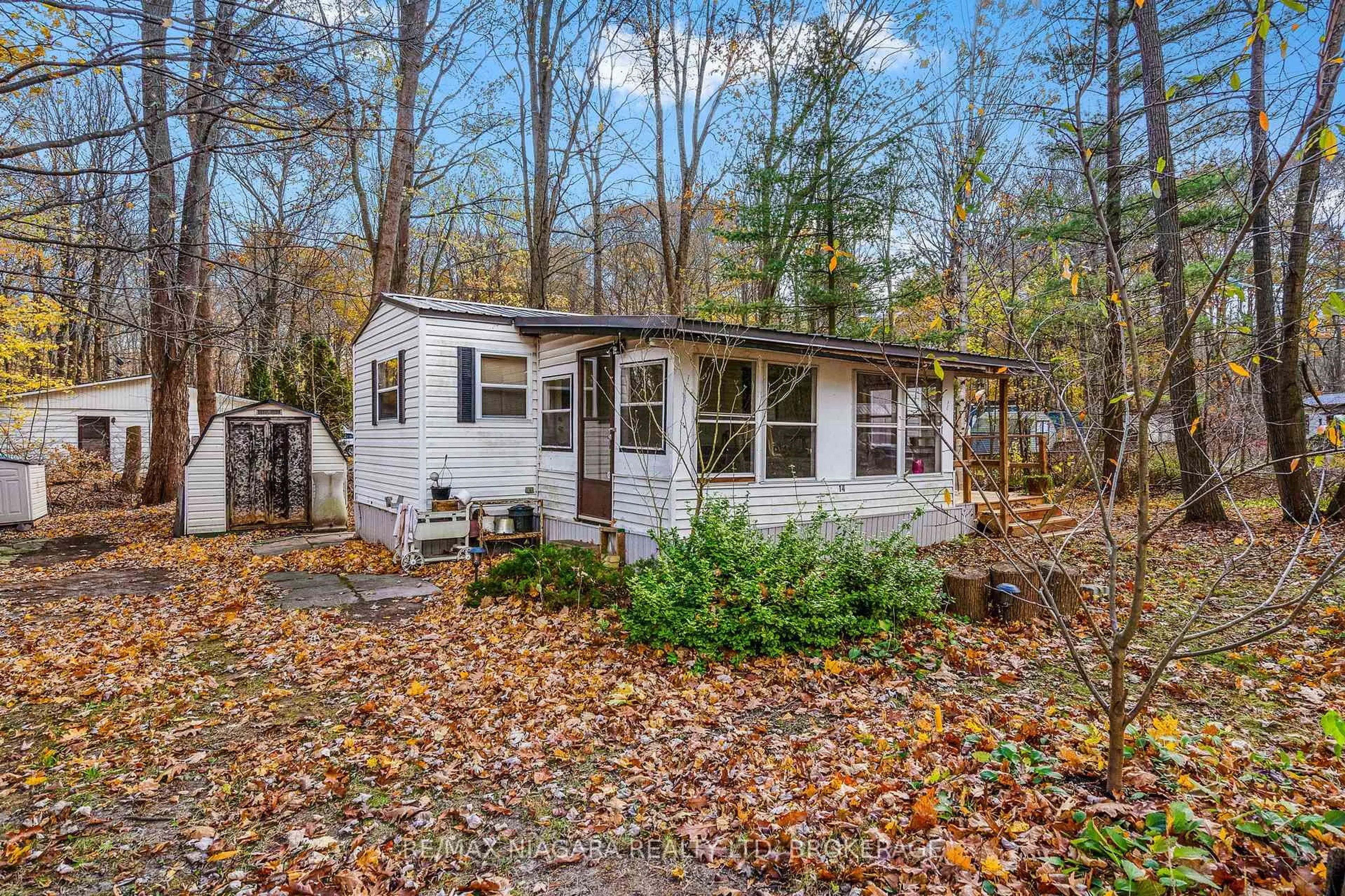 Home with vinyl exterior material, unknown for 334 RATTLESNAKE Rd #14, Haldimand Ontario N0A 1K0