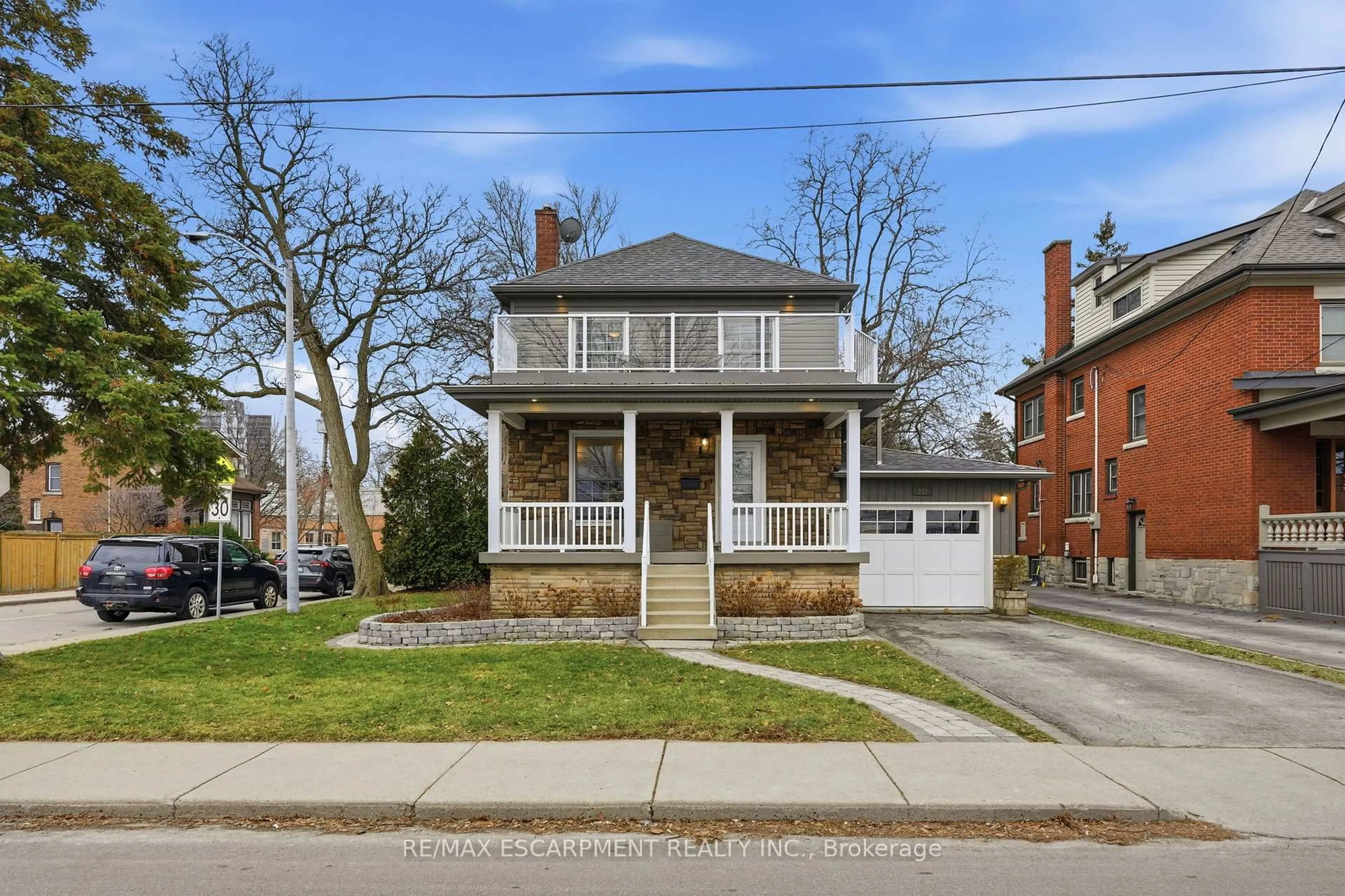 Home with brick exterior material, street for 232 Mountain Park Ave, Hamilton Ontario L8V 1A3