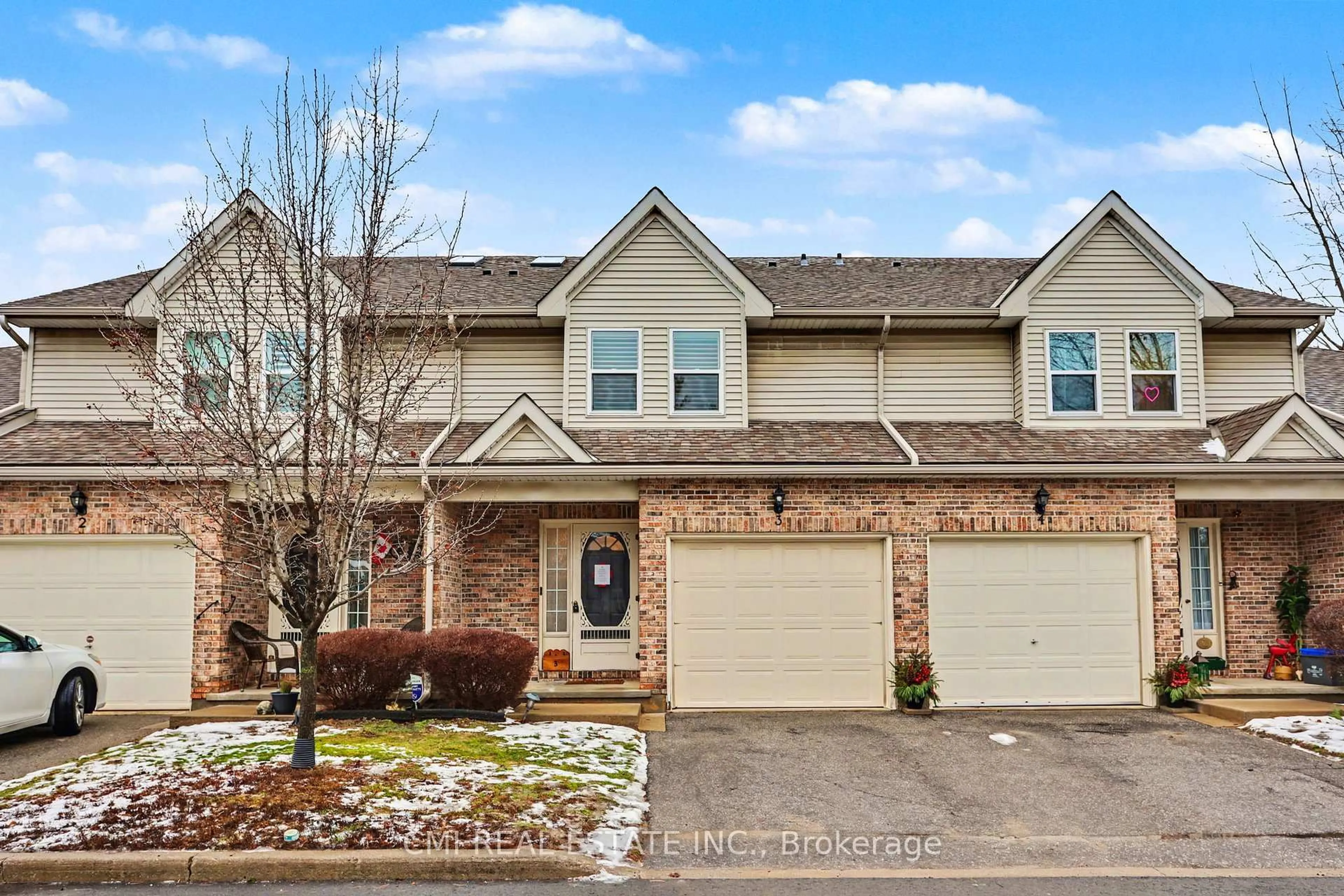 Unknown for 5070 DRUMMOND Rd #3, Niagara Falls Ontario L2E 6E4