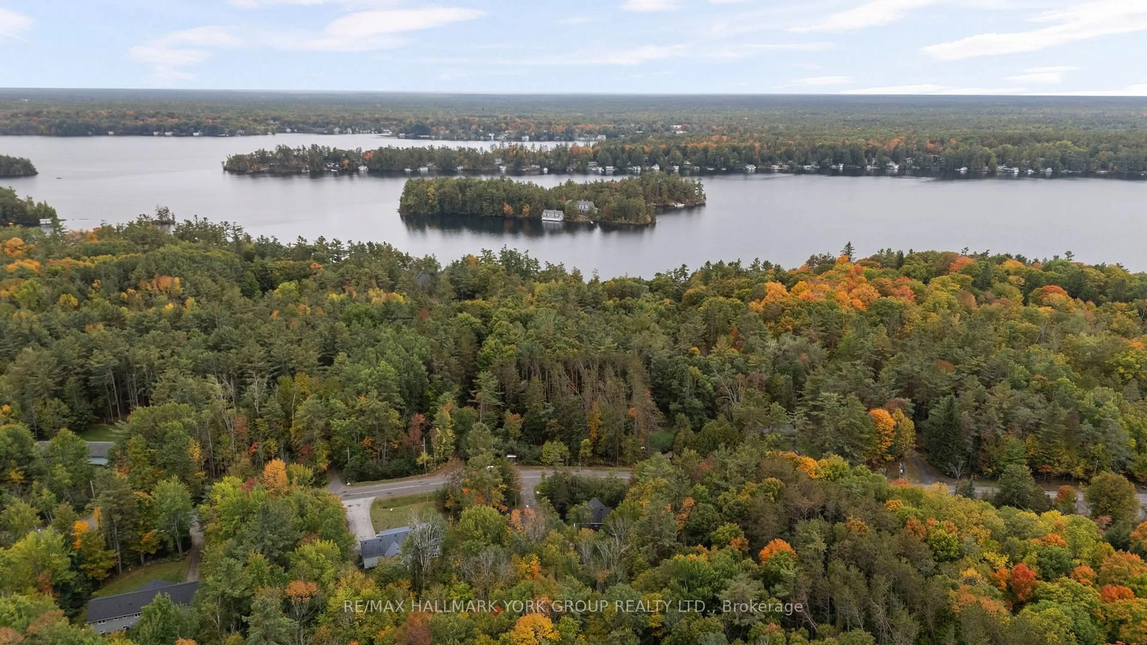 A pic from outside/outdoor area/front of a property/back of a property/a pic from drone, water/lake/river/ocean view for 1628 Muskoka Rd, Gravenhurst Ontario P1P 1R5