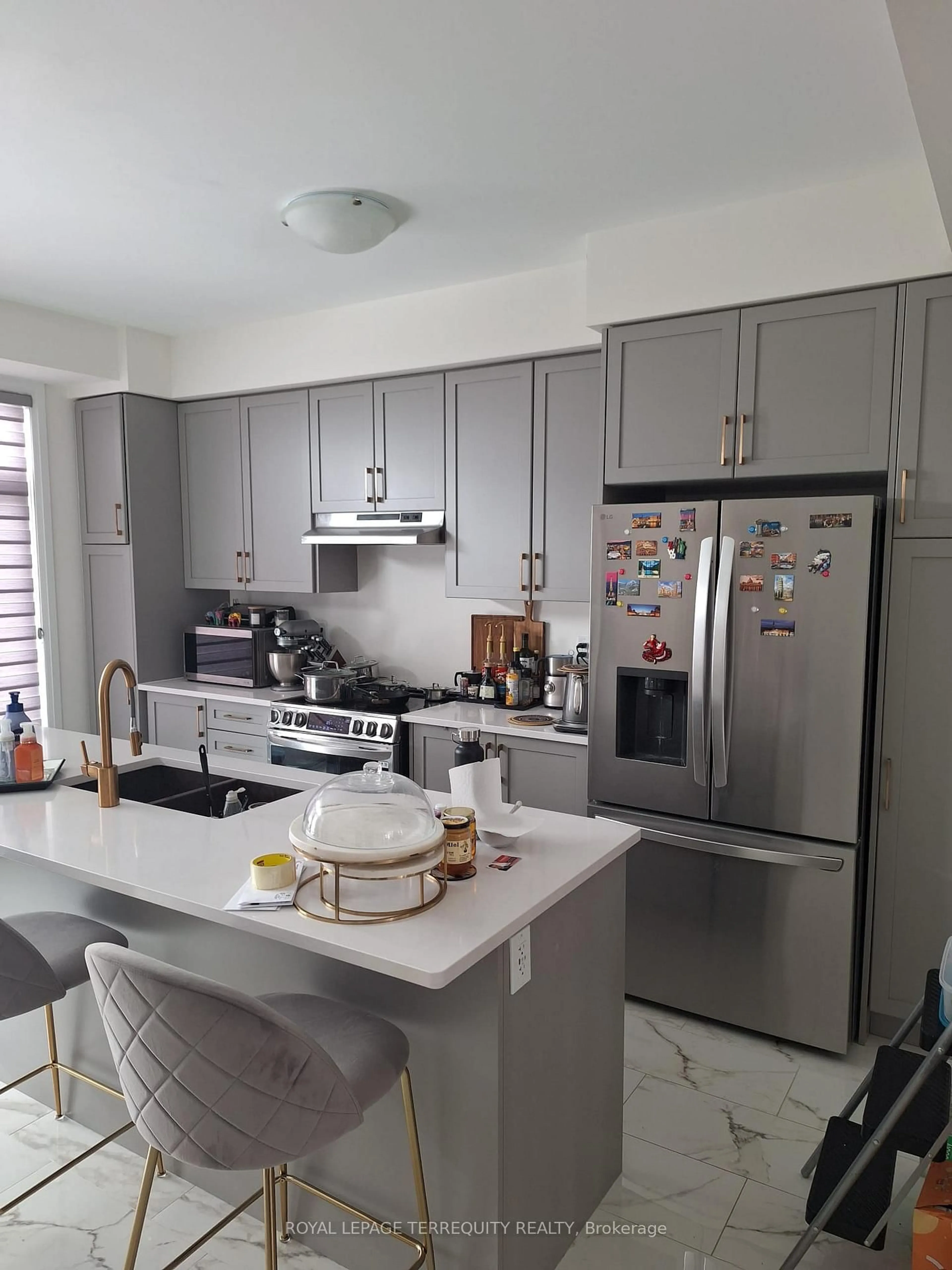 Open concept kitchen, unknown for 475 Provident Way, Hamilton Ontario L0R 1W0