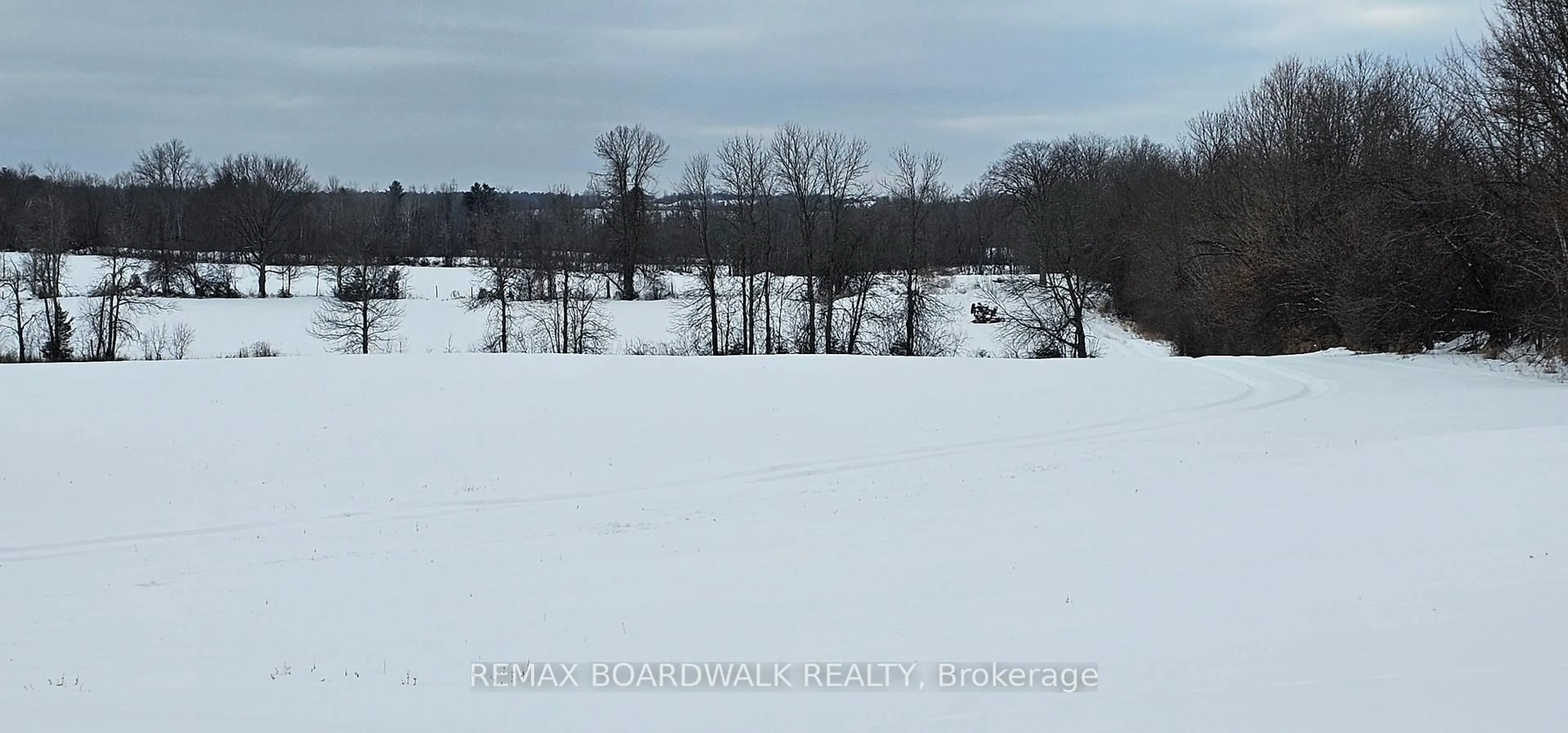 Blurry image for 272 9th Concession Rd, Rideau Lakes Ontario K0G 1X0