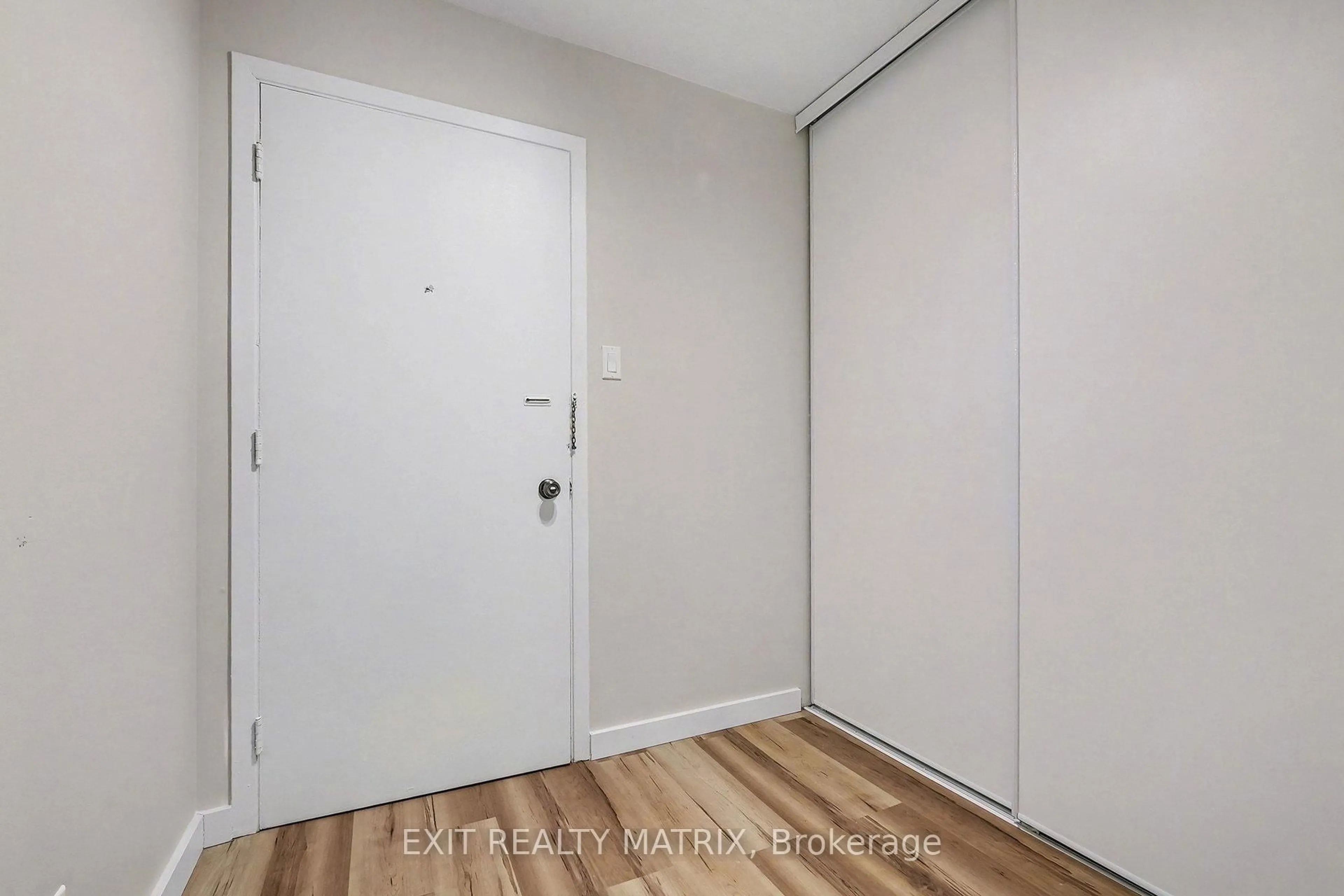 Indoor entryway for 770 St Jean St #18, Casselman Ontario K0A 1M0