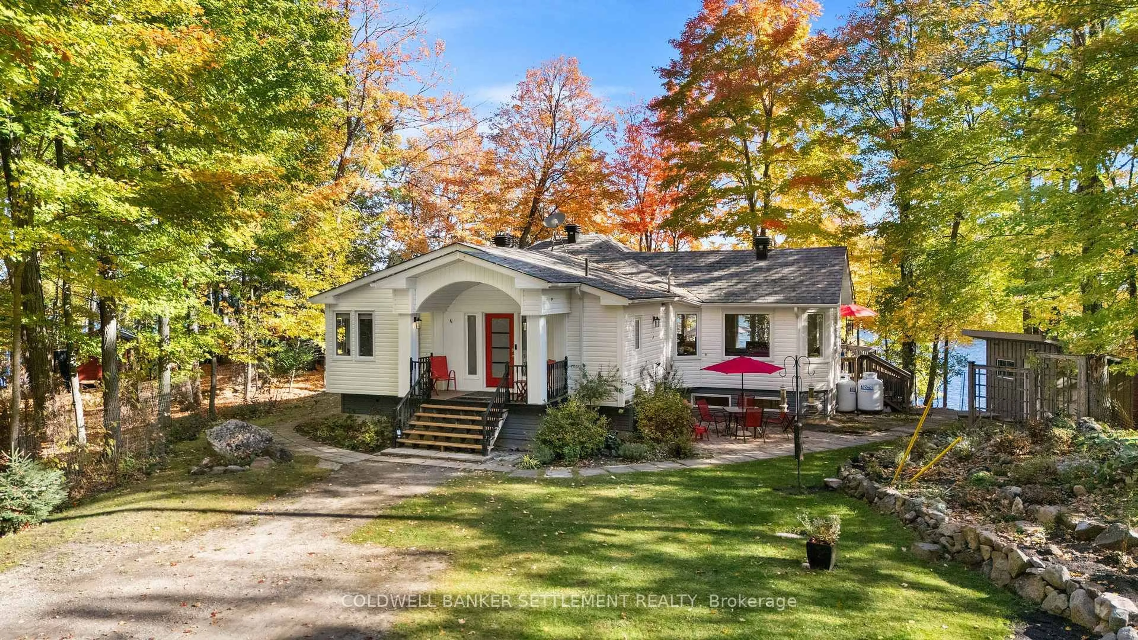 Home with vinyl exterior material, street for 248 Bishop's Way, Perth Ontario K7H 3C7