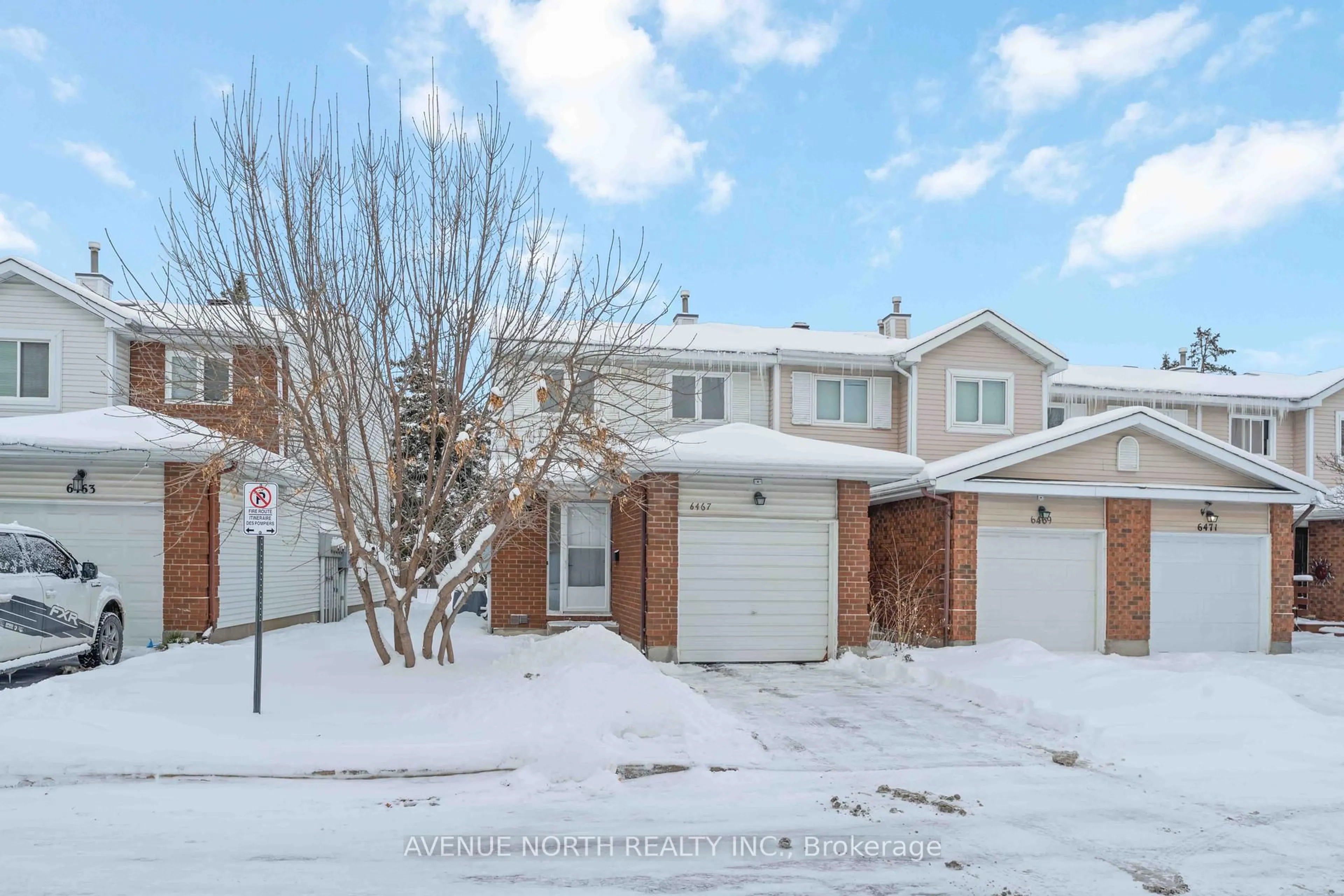 A pic from outside/outdoor area/front of a property/back of a property/a pic from drone, street for 6467 Natalie Way, Orleans Ontario K1C 4Y3