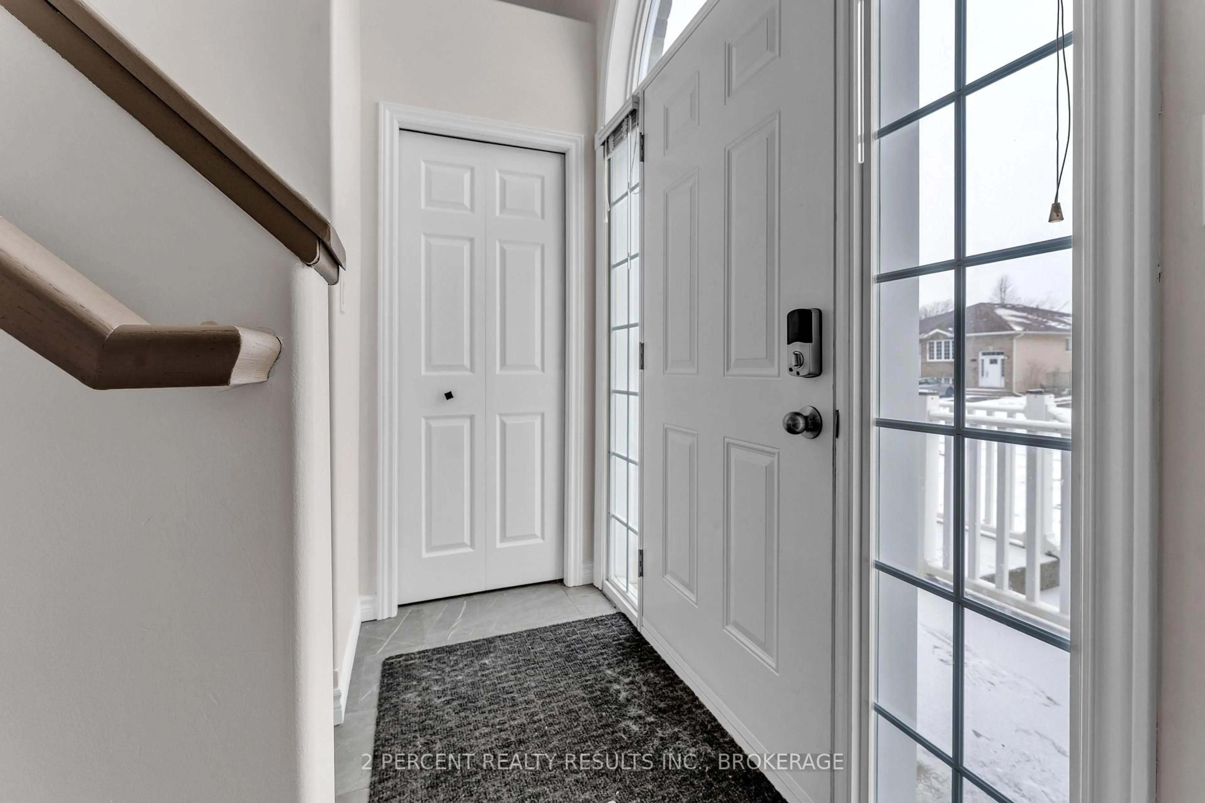 Indoor entryway for 170 Briceland St, Kingston Ontario K7K 7L2