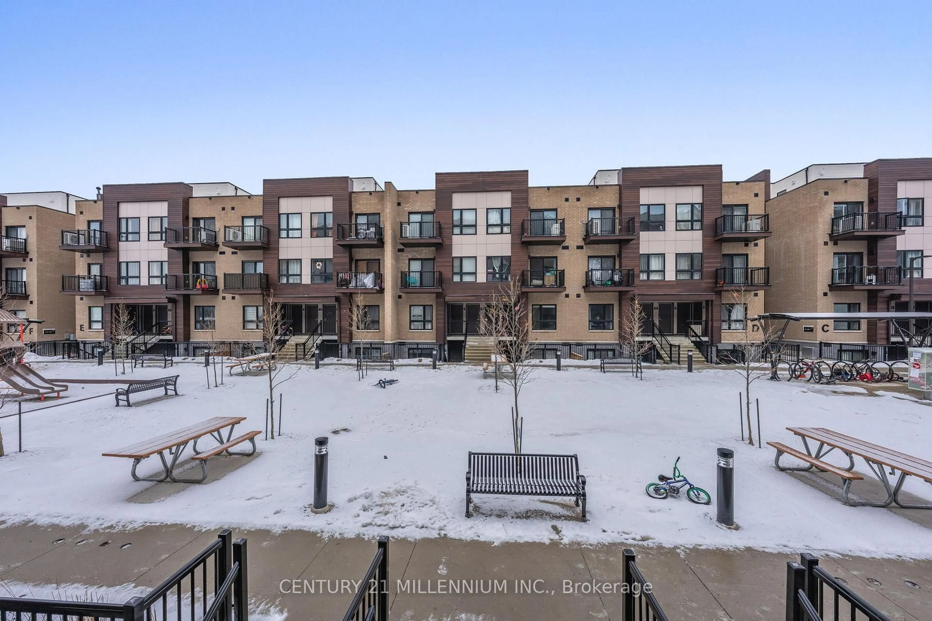 A pic from outside/outdoor area/front of a property/back of a property/a pic from drone, city buildings view from balcony for 10 Palace St #D3, Kitchener Ontario N2E 0J3