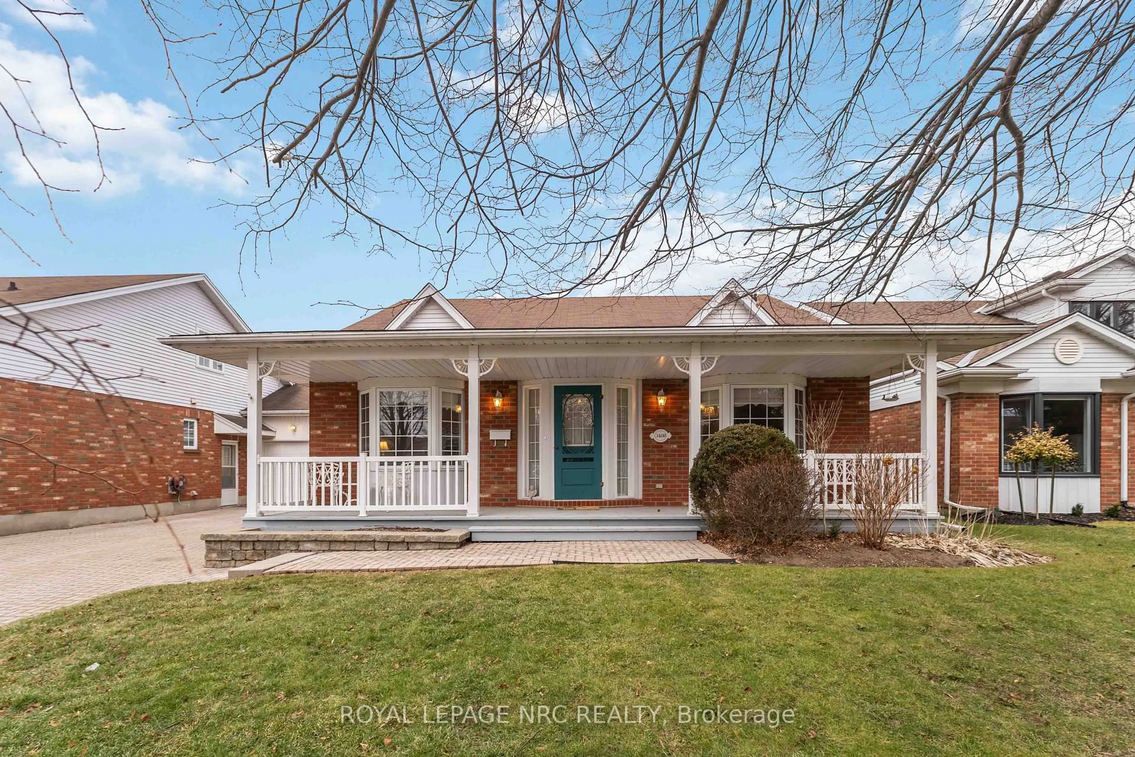 Home with brick exterior material, street for 3480 Frederick Ave, Lincoln Ontario L0R 2C0