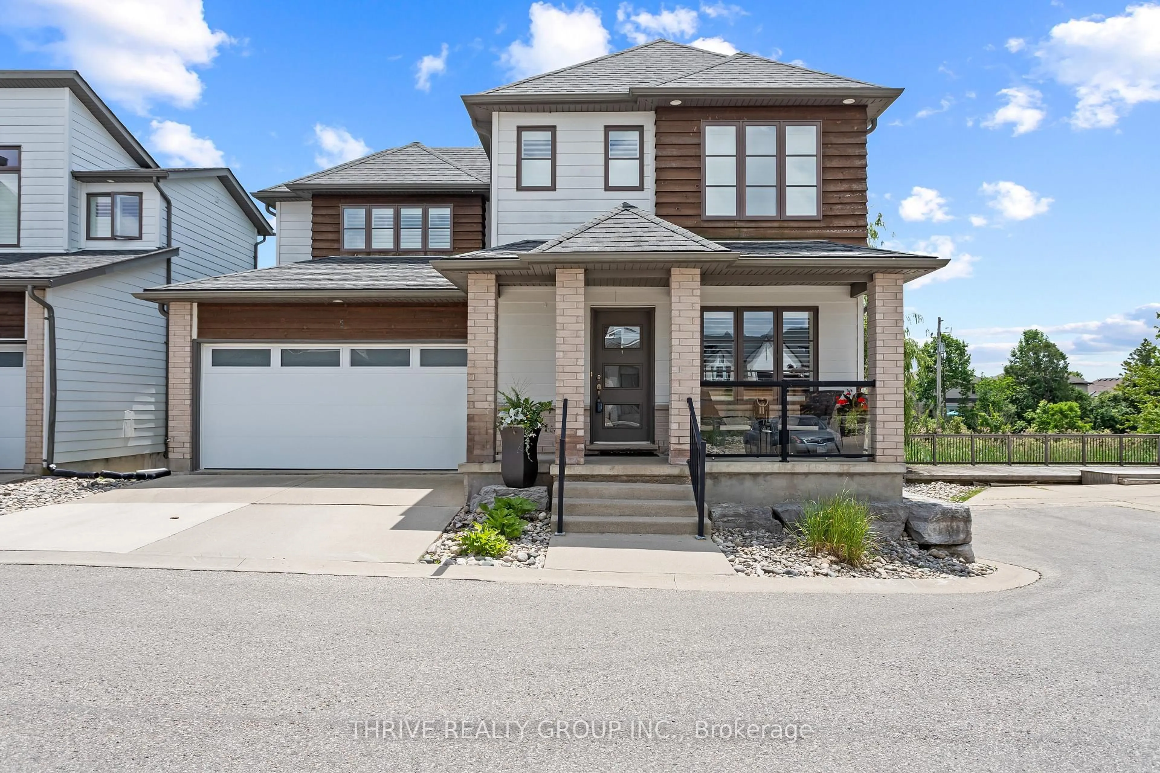 Home with brick exterior material, street for 727 Apricot Dr #5, London South Ontario N6K 5A7