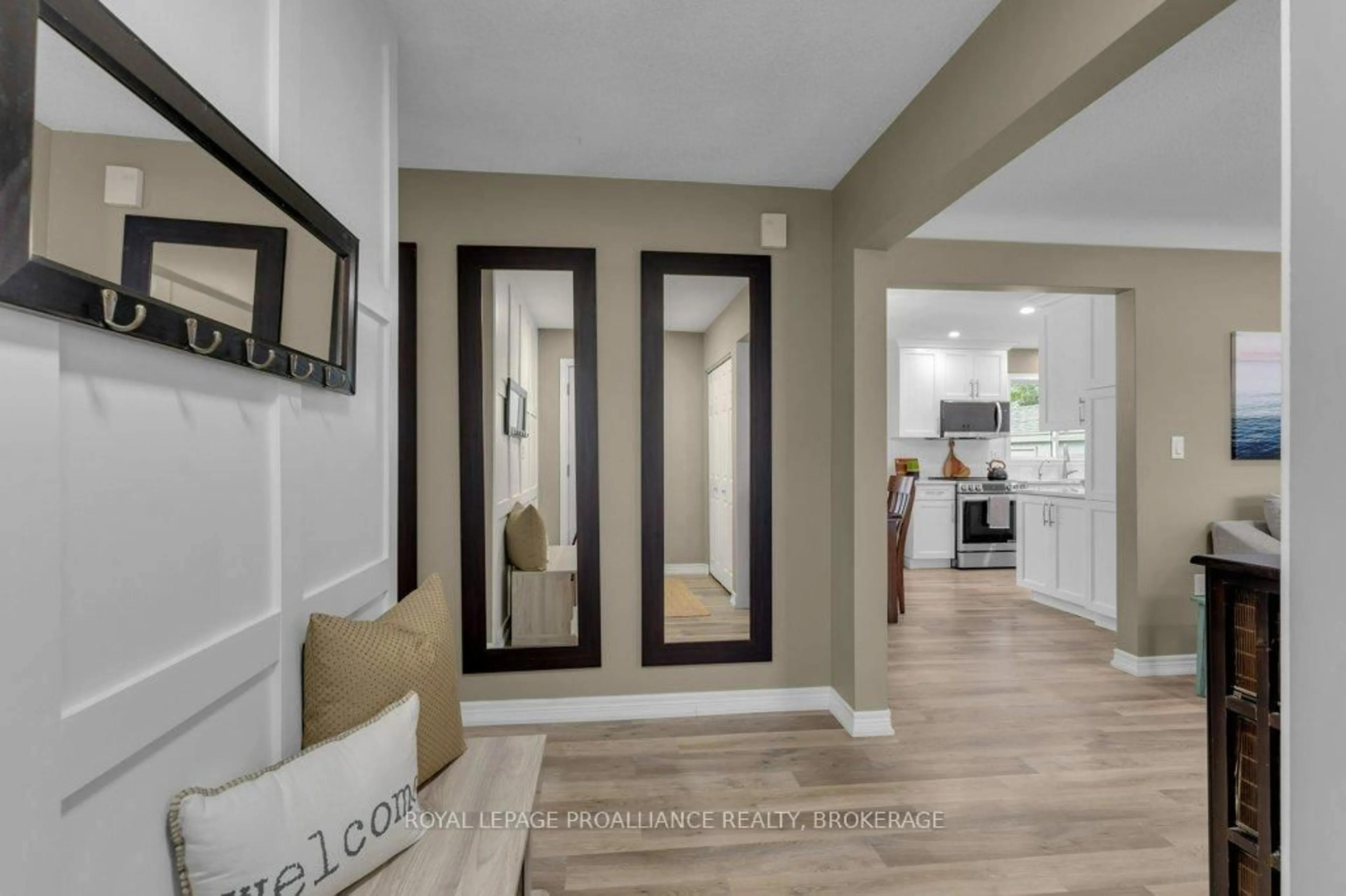 Indoor entryway for 50 Princeton Pl, Loyalist Ontario K7N 1E6