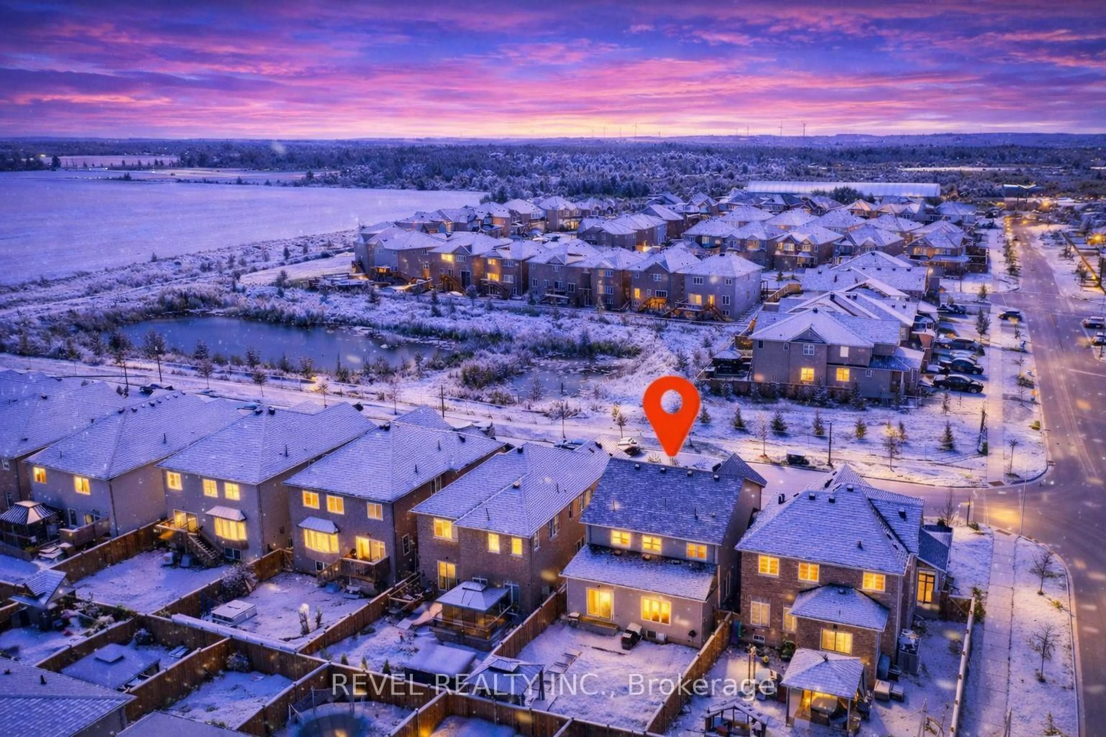 A pic from outside/outdoor area/front of a property/back of a property/a pic from drone, unknown for 693 Mcmullen St, Shelburne Ontario L9V 3X4