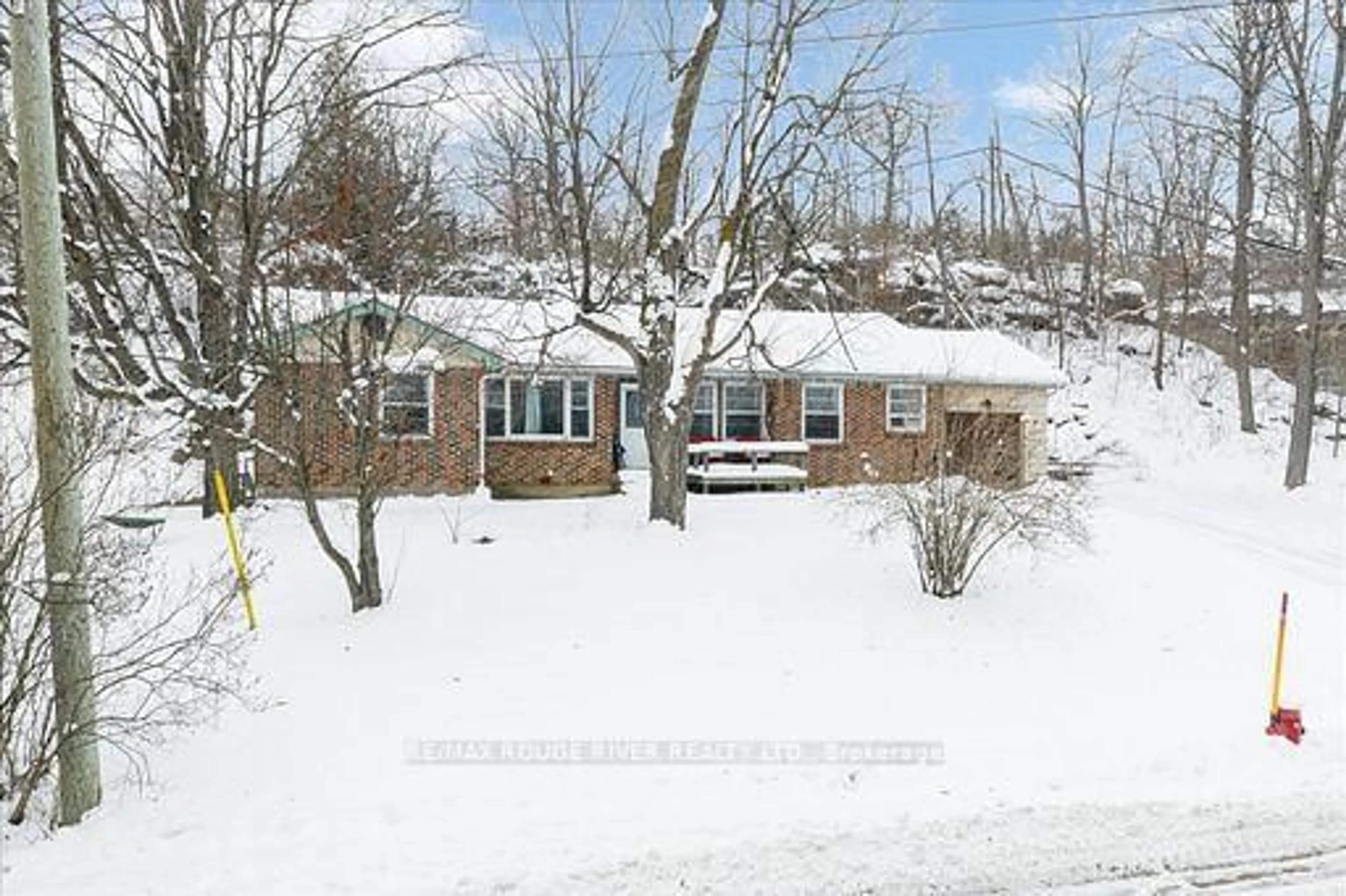 A pic from outside/outdoor area/front of a property/back of a property/a pic from drone, street for 10 Crowe Valley Crt, Limoges Ontario K0K 2M0