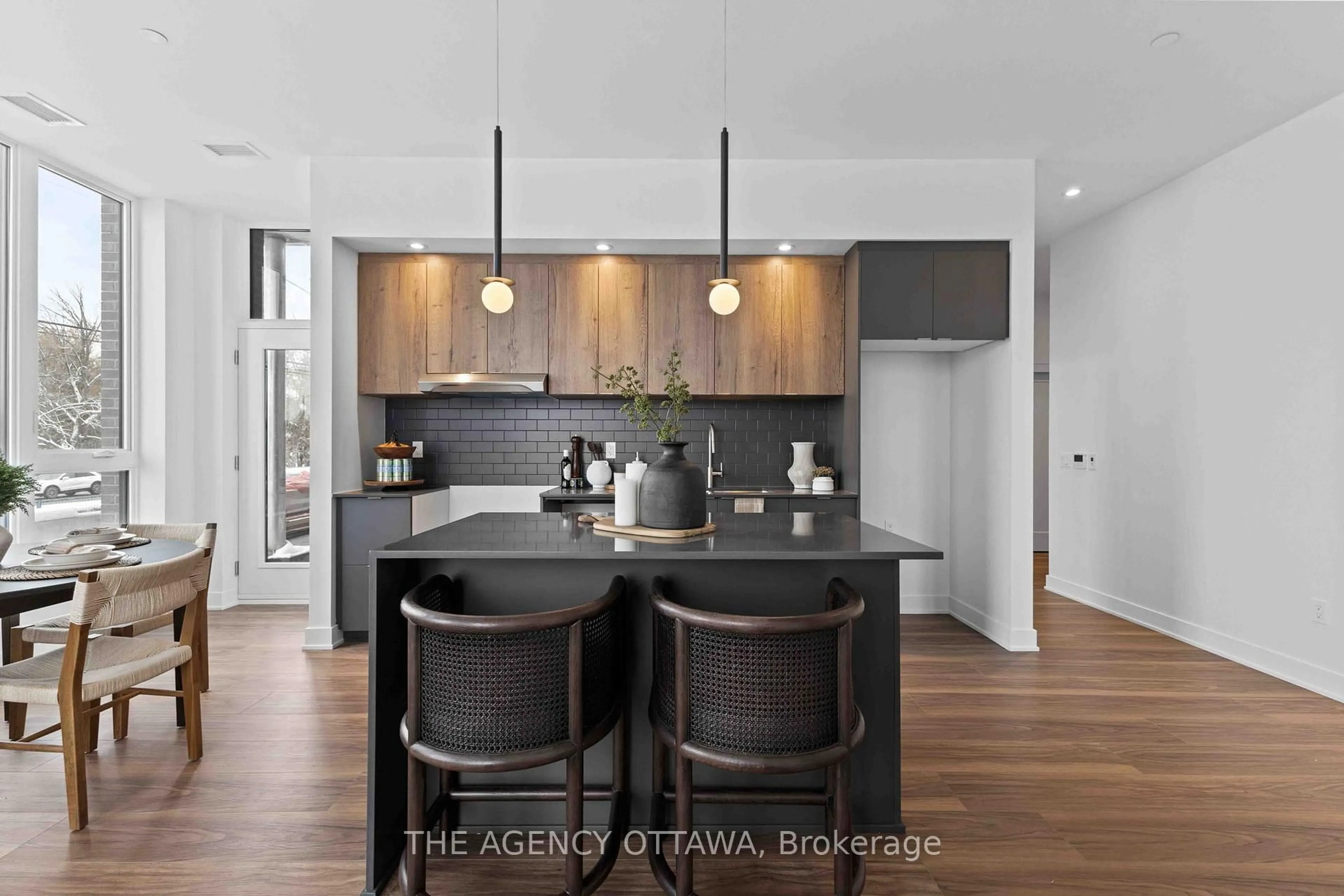 Contemporary kitchen, unknown for 3071 Riverside Dr #206, Ottawa Ontario K1V 9R2