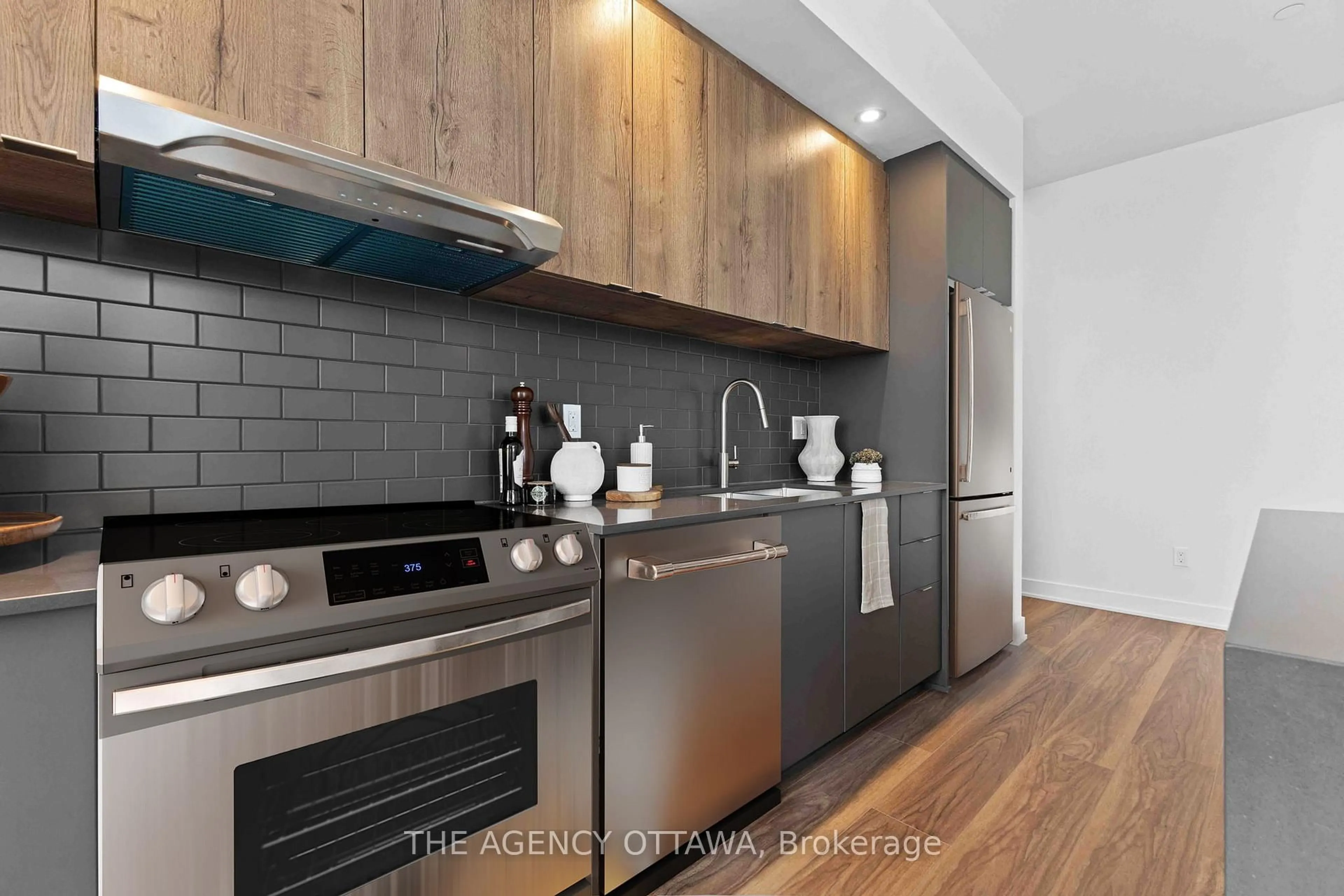 Unknown for 3071 Riverside Dr #206, Ottawa Ontario K1V 9R2