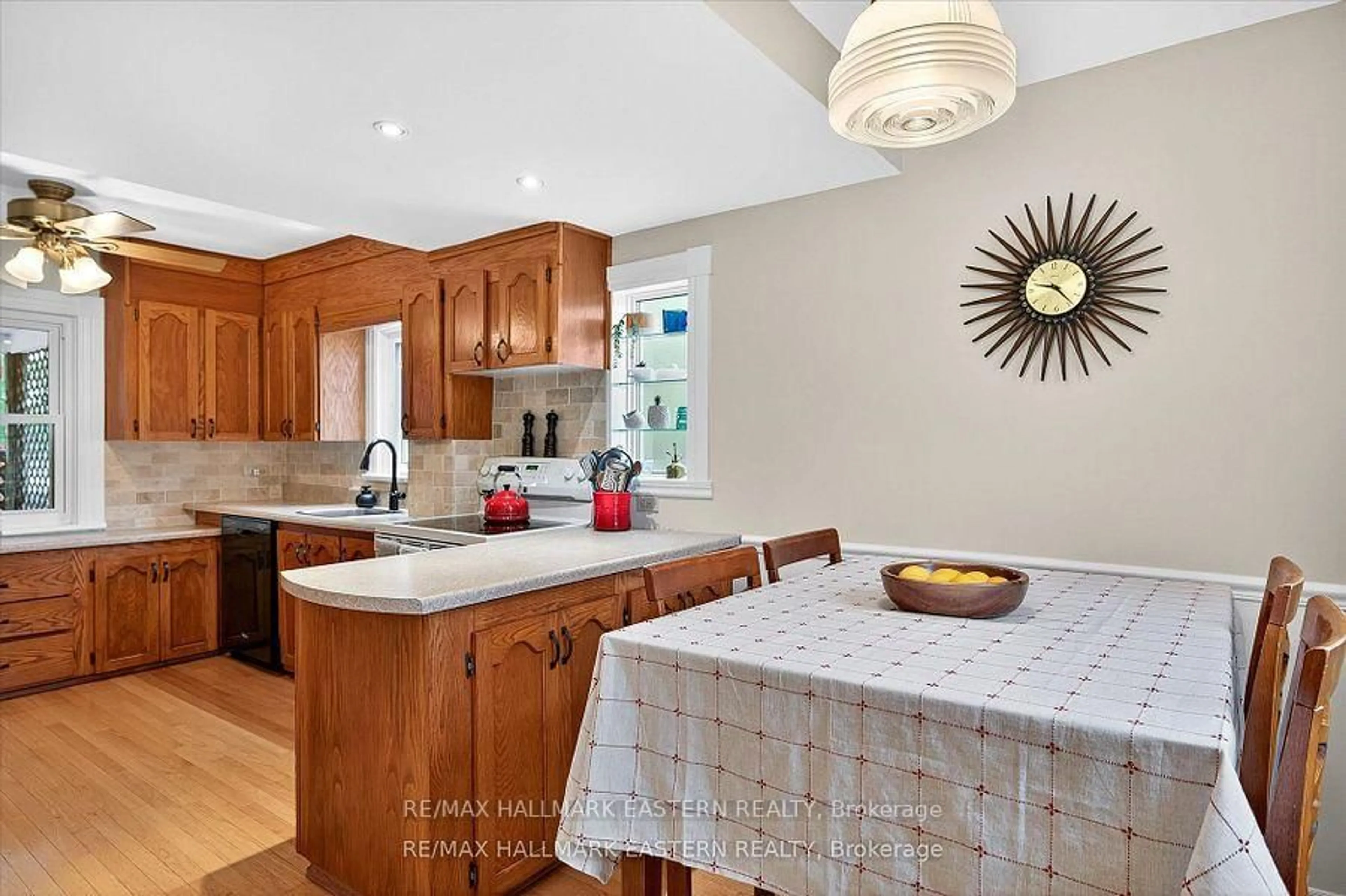 Open concept kitchen, ceramic/tile floor for 14 Alexander Ave, Peterborough Ontario K9J 6B4