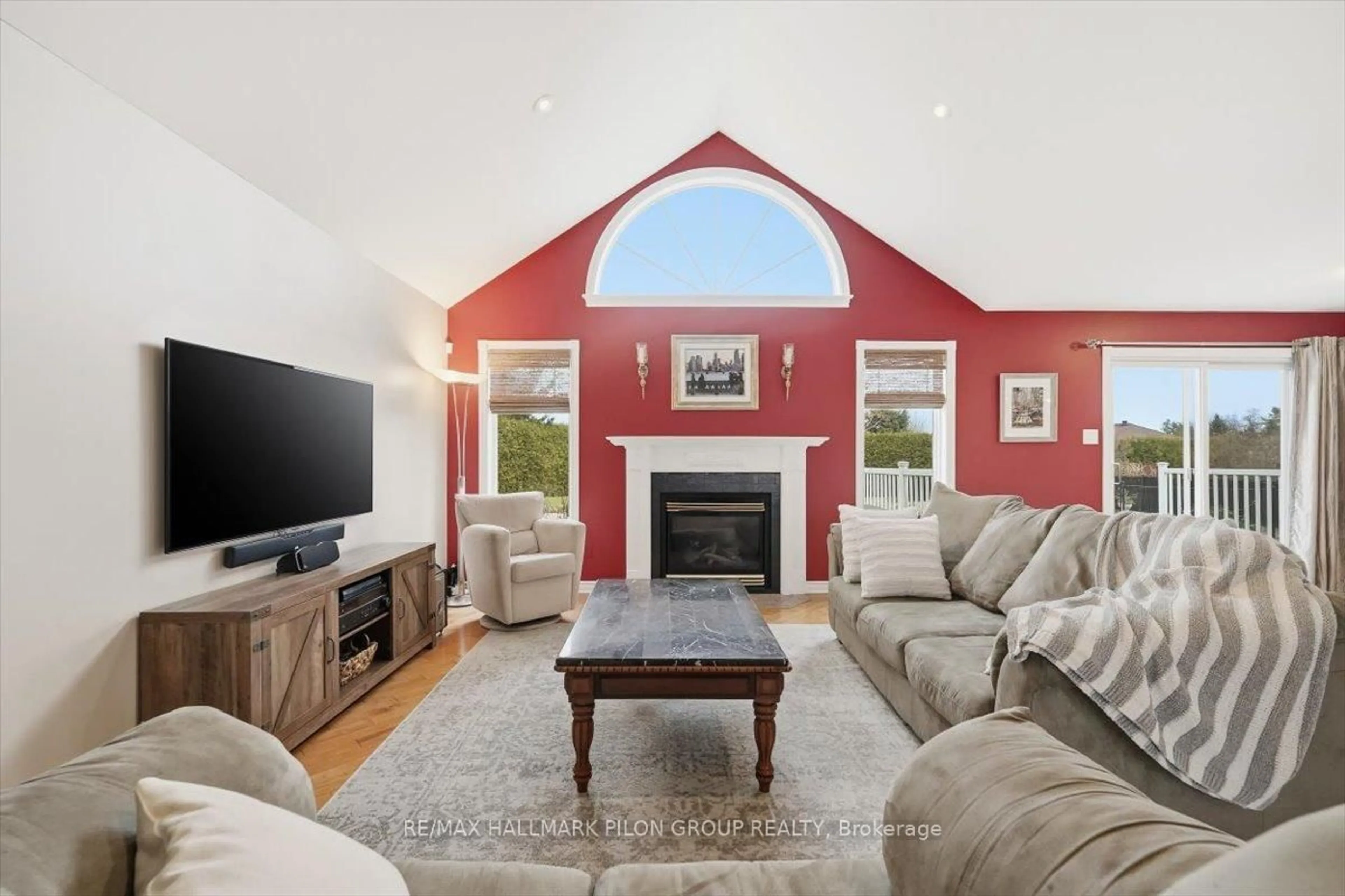 Living room with furniture, unknown for 1147 Fieldown St, Ottawa Ontario K4C 1R7