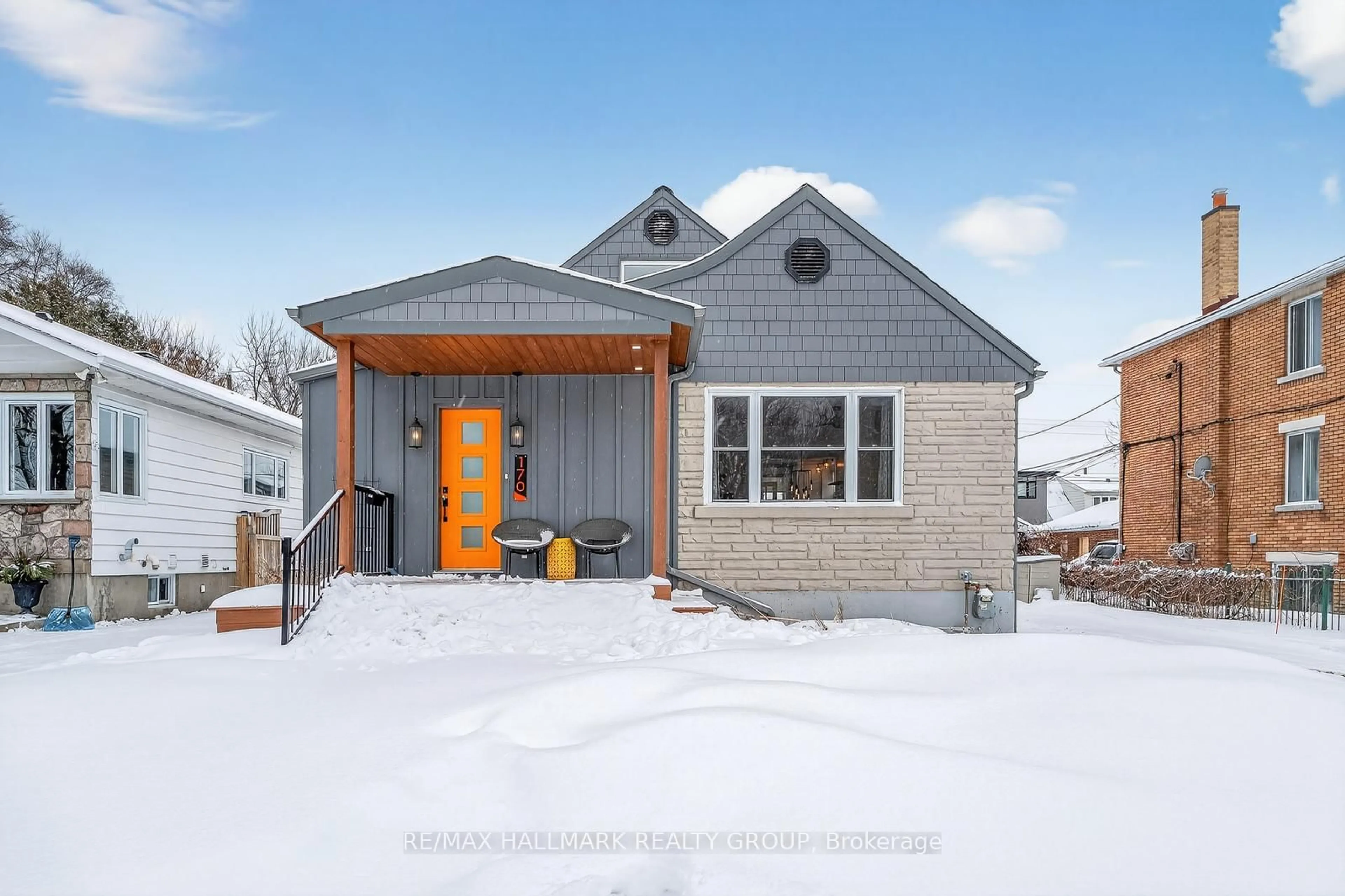 Home with vinyl exterior material, street for 170 Donald St, Ottawa Ontario K1K 1M9