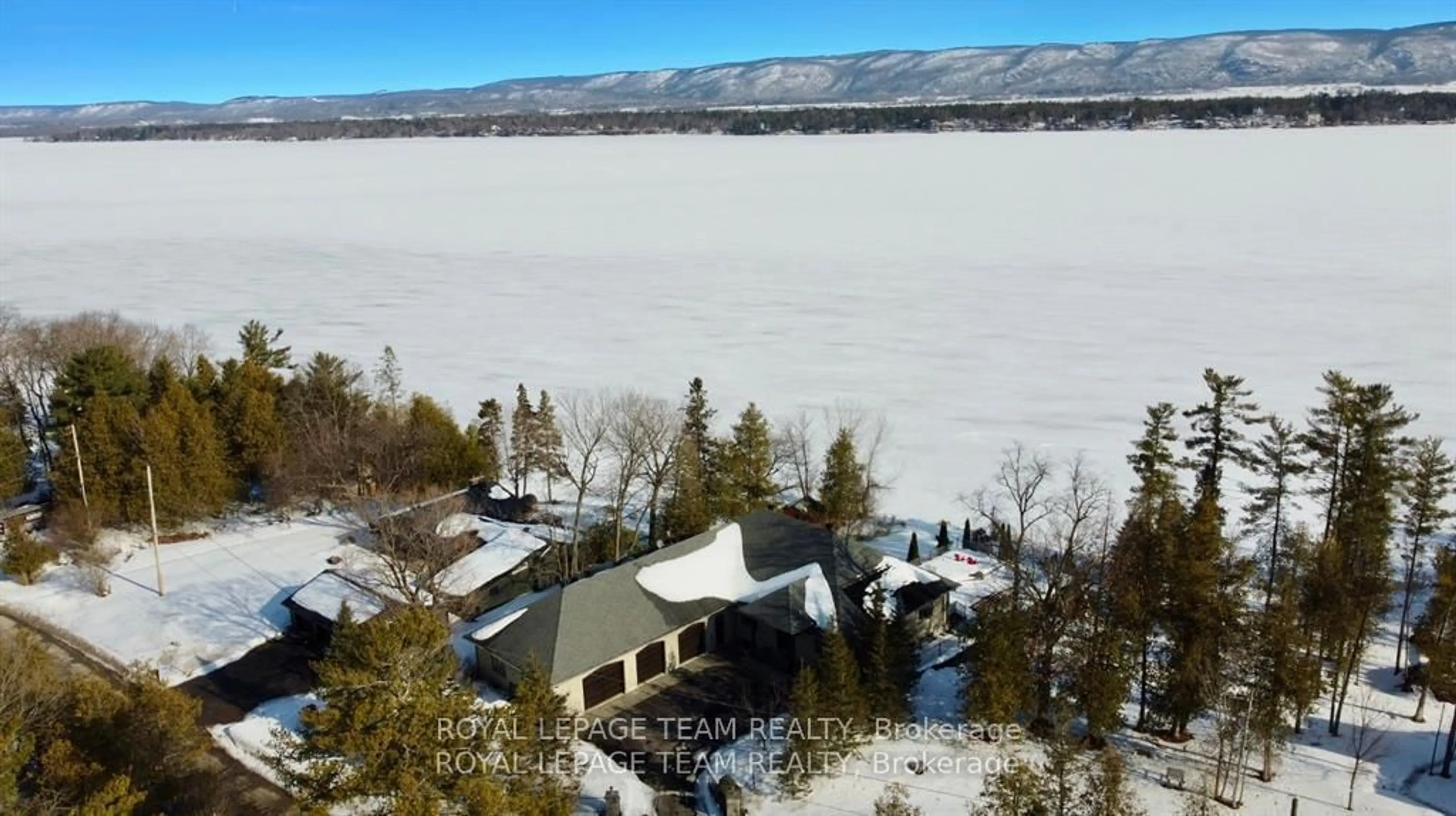 A pic from outside/outdoor area/front of a property/back of a property/a pic from drone, water/lake/river/ocean view for 3886 Armitage Ave, Ottawa Ontario K0A 1T0