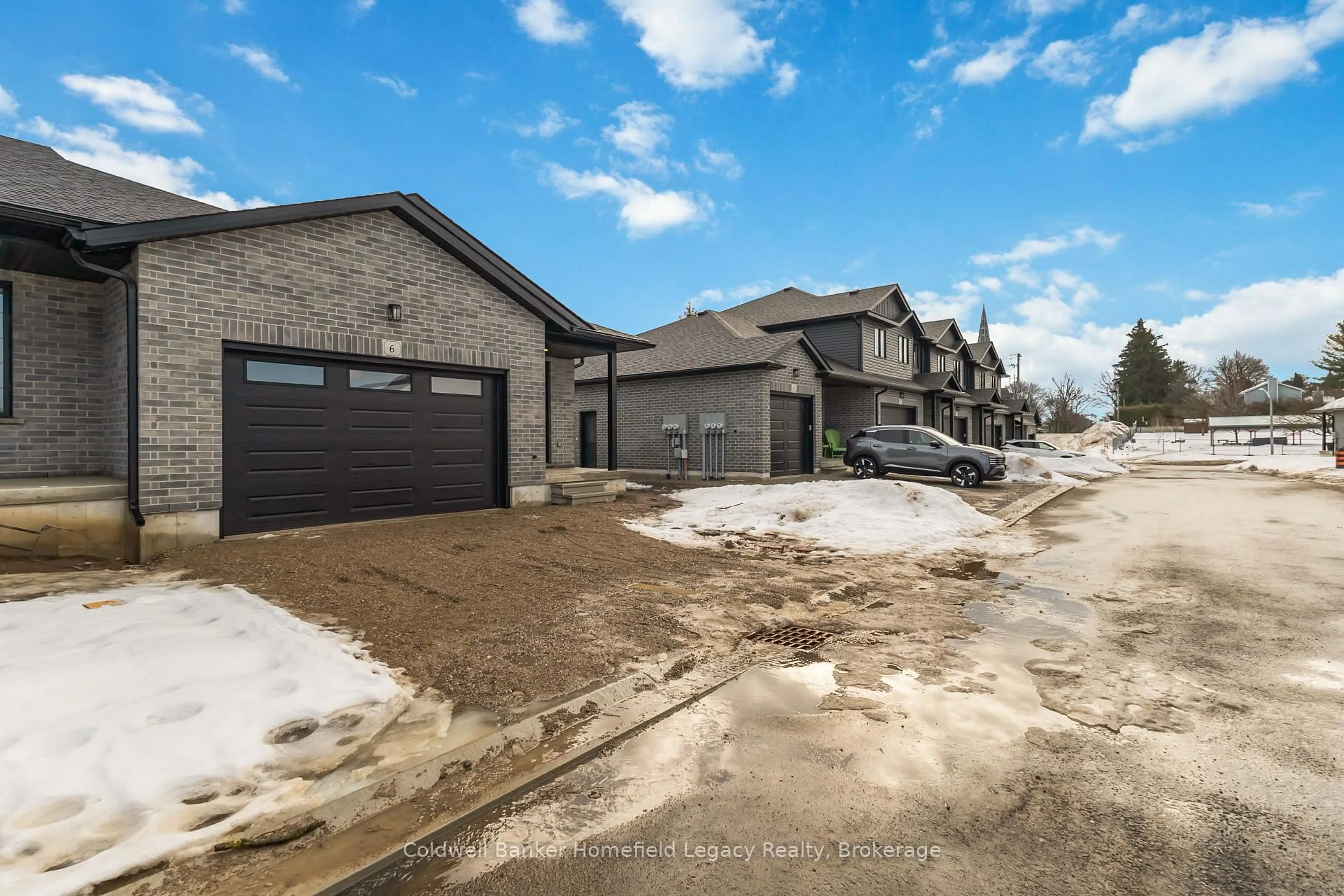 A pic from outside/outdoor area/front of a property/back of a property/a pic from drone, street for 165 Egan Ave #6, St. Marys Ontario N4X 0C9